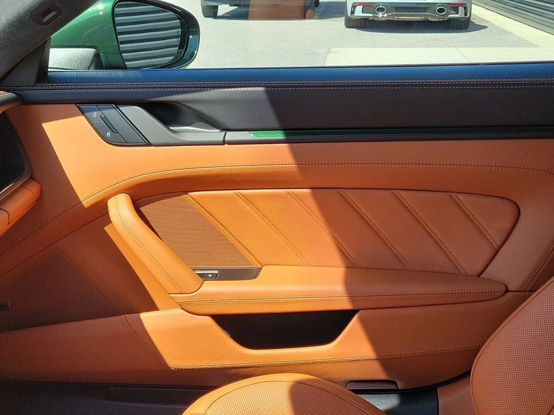 mph018_950440424_19_1451bd7379