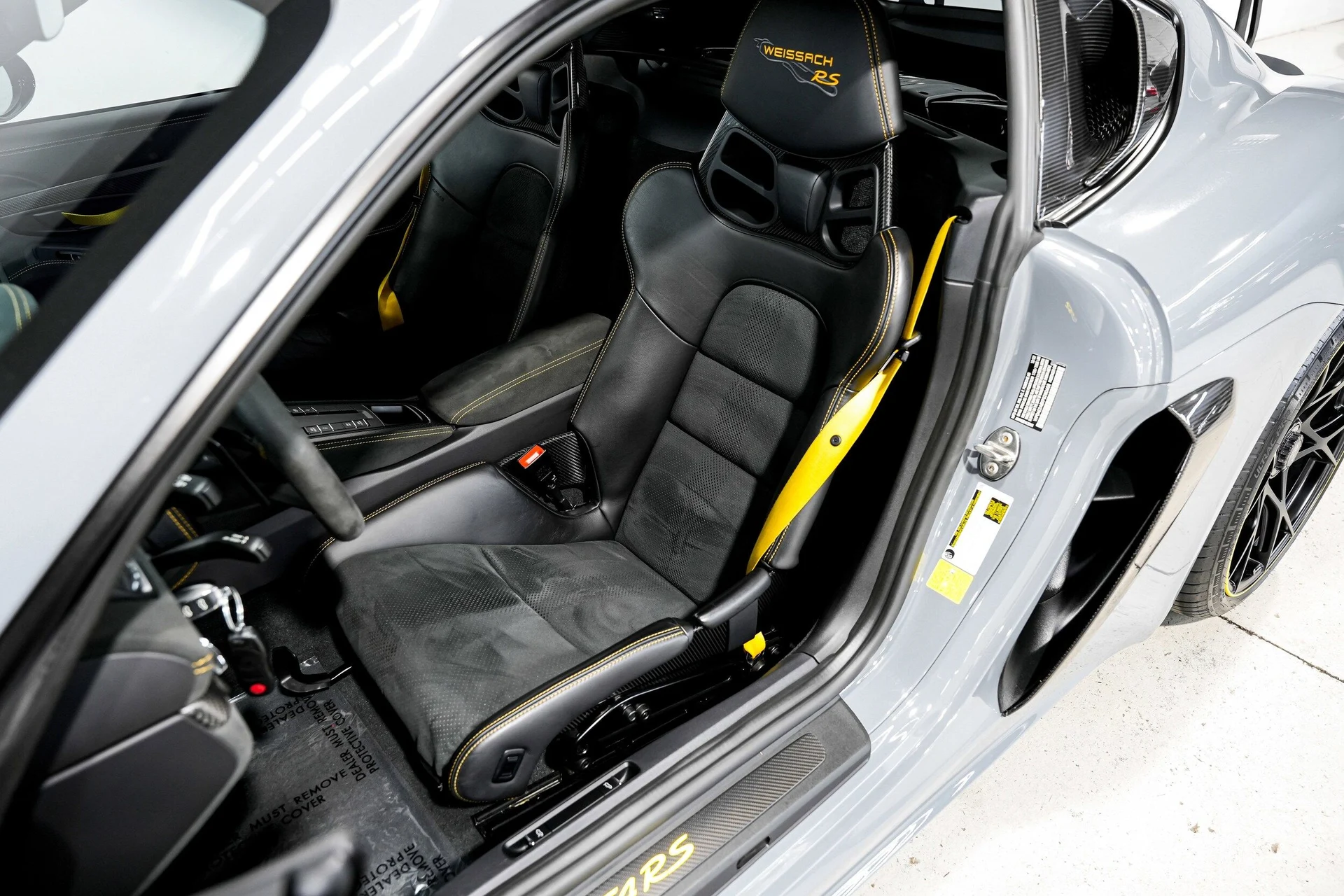 mph018_950757134_9c17612326a33445cf84612d0ac1a7c4x_a76fdb5d00