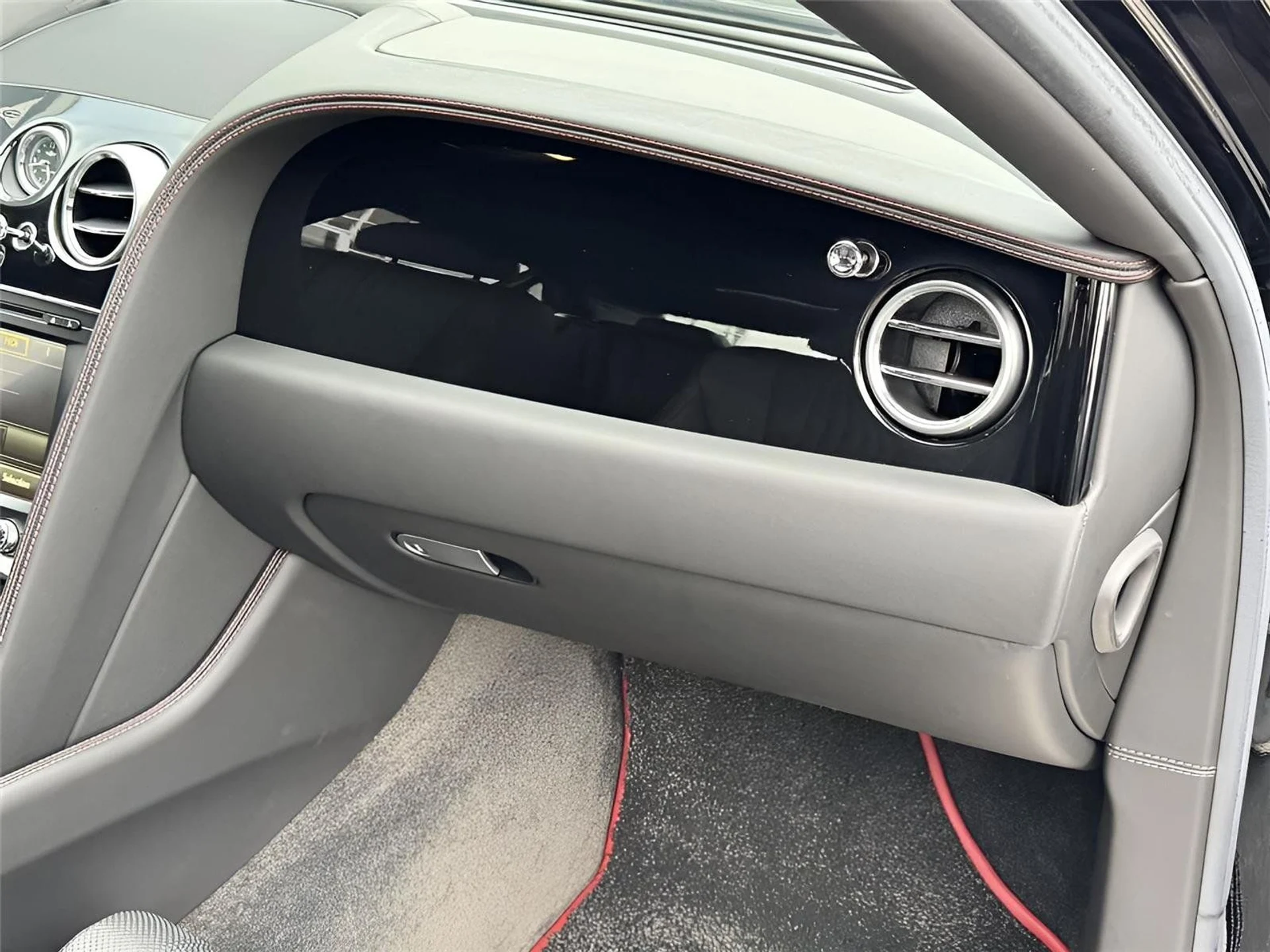 mph018_95418483_72a305d41d4174cb581f203bcde664c1_cafc56fd2c