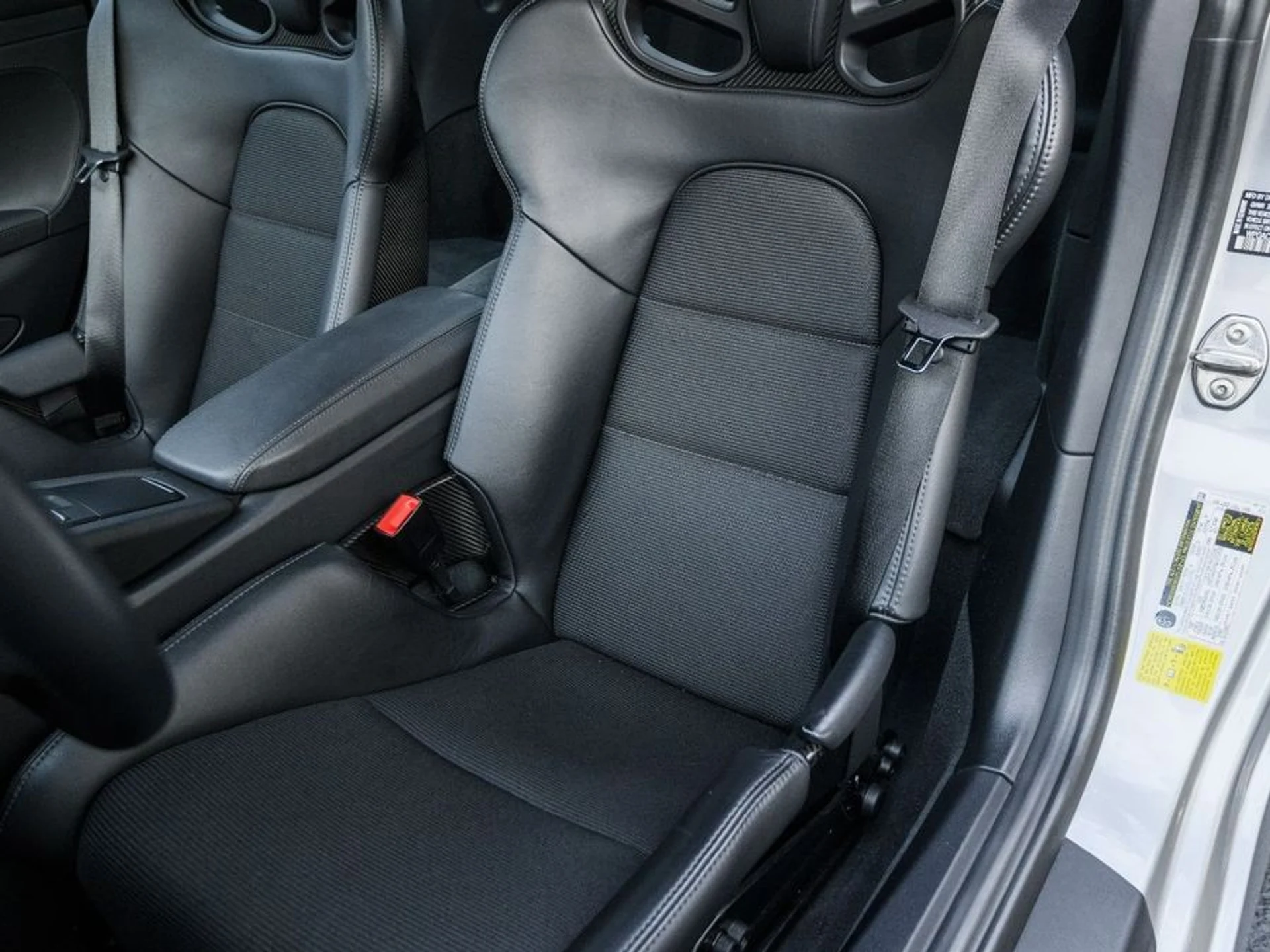 mph018_957999771_c70334f2_112d_4537_8c36_94d1a59a7ce0_d5bad8d51e