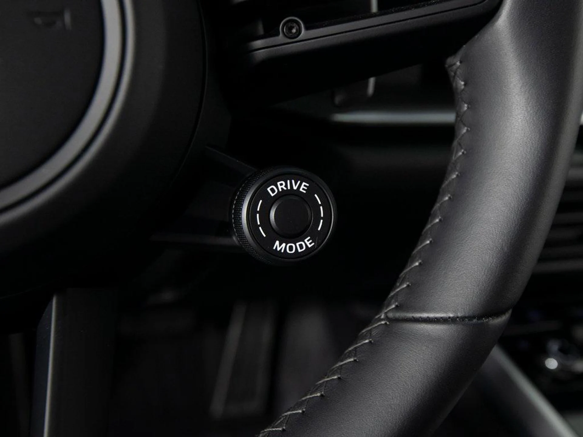 mph018_962181312_k_Fkp_F_Gpk_Tfr_Vgf_6w_X_Cbnd1_Gb_Ew_9d14c5bcde