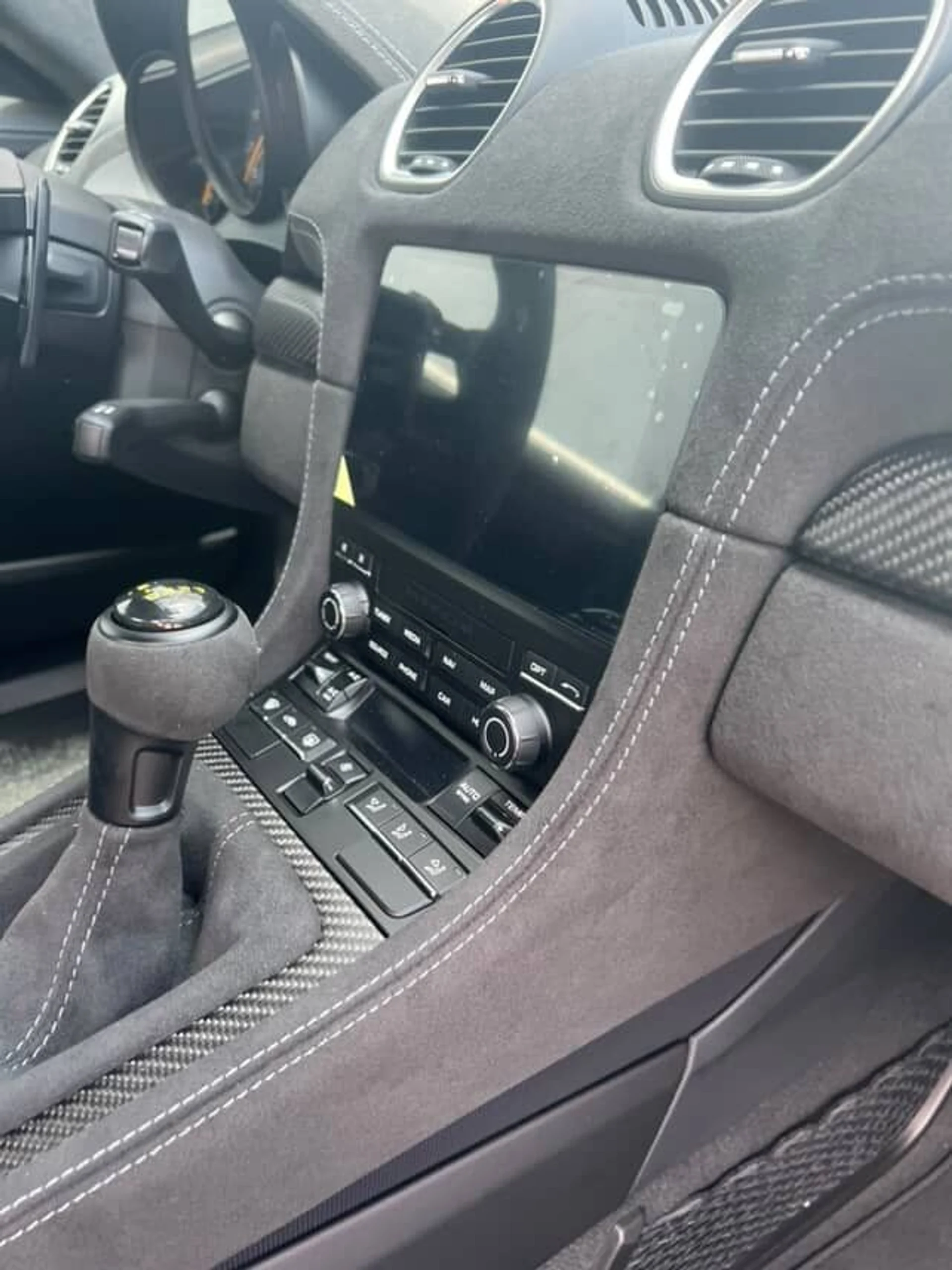 mph018_968900694_Used_2024_Porsche_718_Cayman_GT_4_RS_1753399110_34fa2b2f55