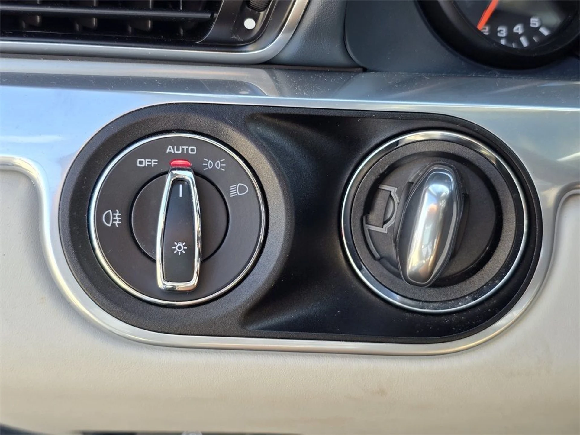 mph018_972634798_8306d93c9e68f533b8c3c5530373014a_5a9d9283cf