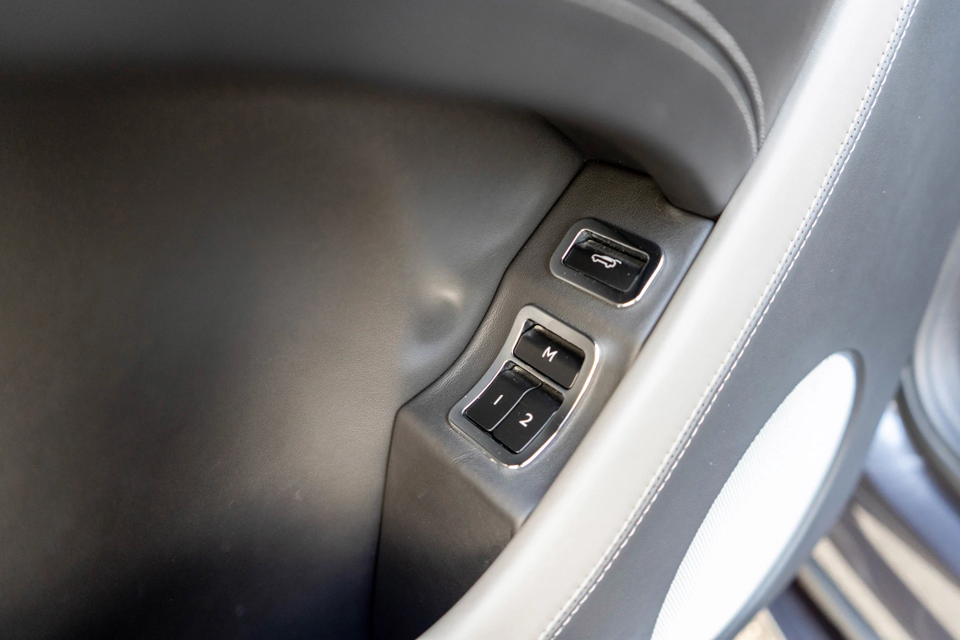 mph018_975836678_19_ac9869adc5