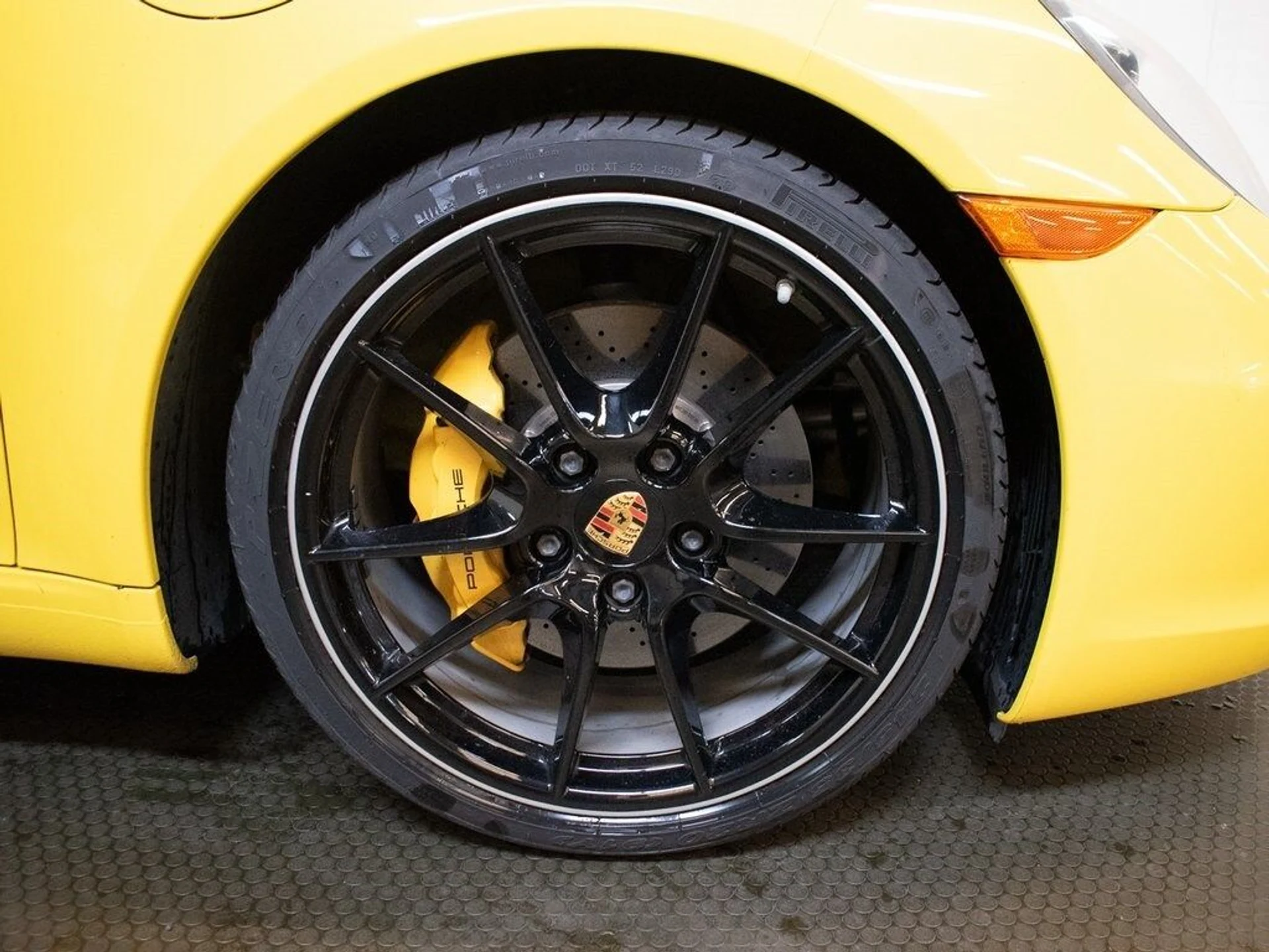 mph018_97692312_1d8cfb800027bd6b638fd71a43887e37x_bb5d704e0f