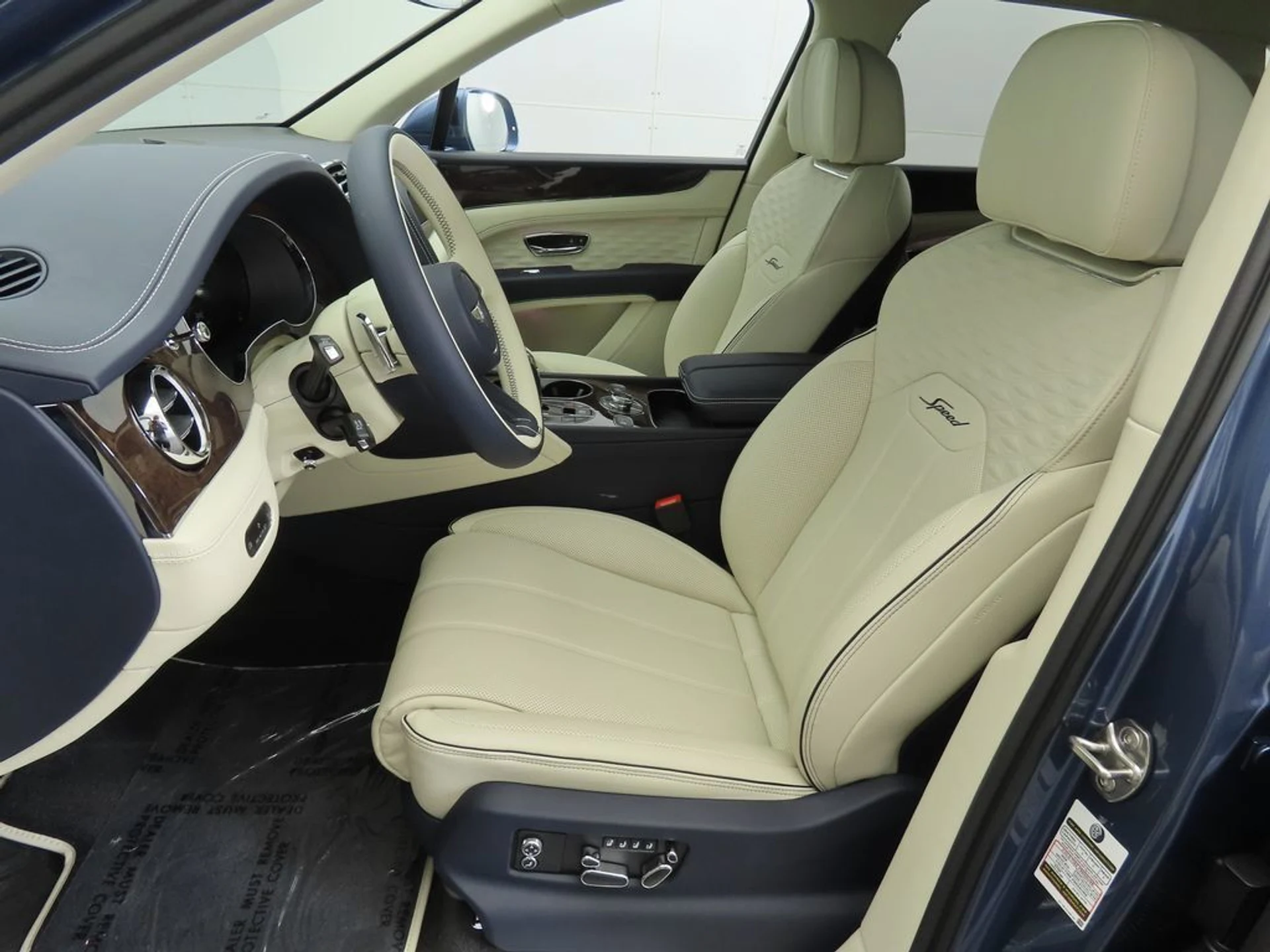 mph018_981079451_new_2026_bentley_bentayga_8119_22957668_19_1024_41fd5858bb