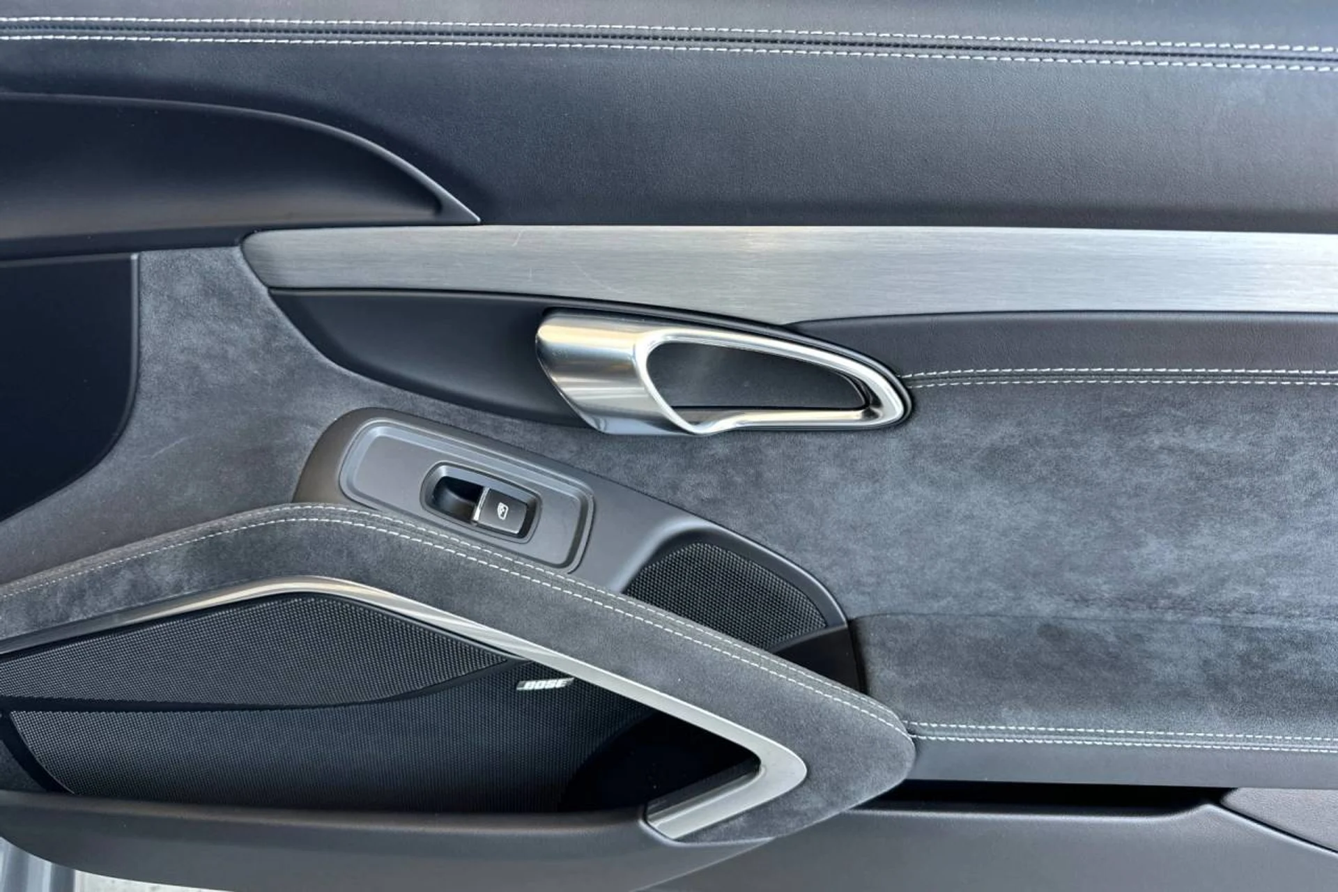 mph018_982036645_1280_005ac49d07