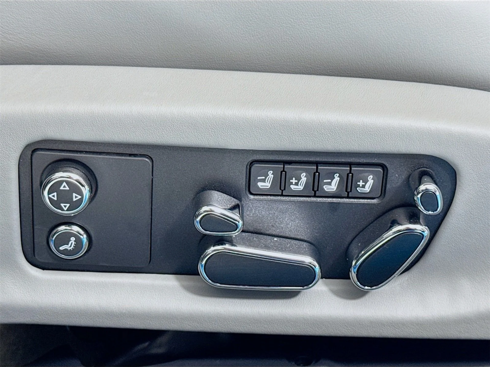 mph018_985758789_d3220a4f40e9efdcb4962ccc9b50836bx_7560c53b86