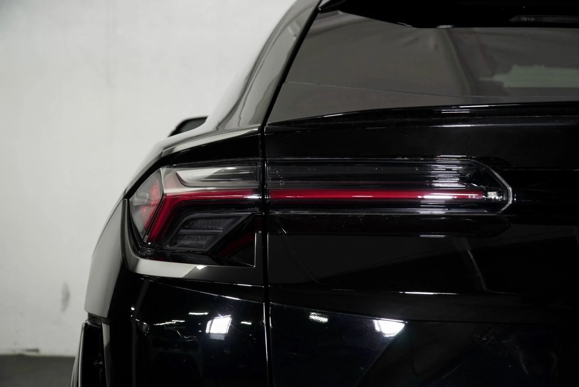 mph018_987078650_Used_2024_Lamborghini_Urus_S_1775152944_2eab167c4f