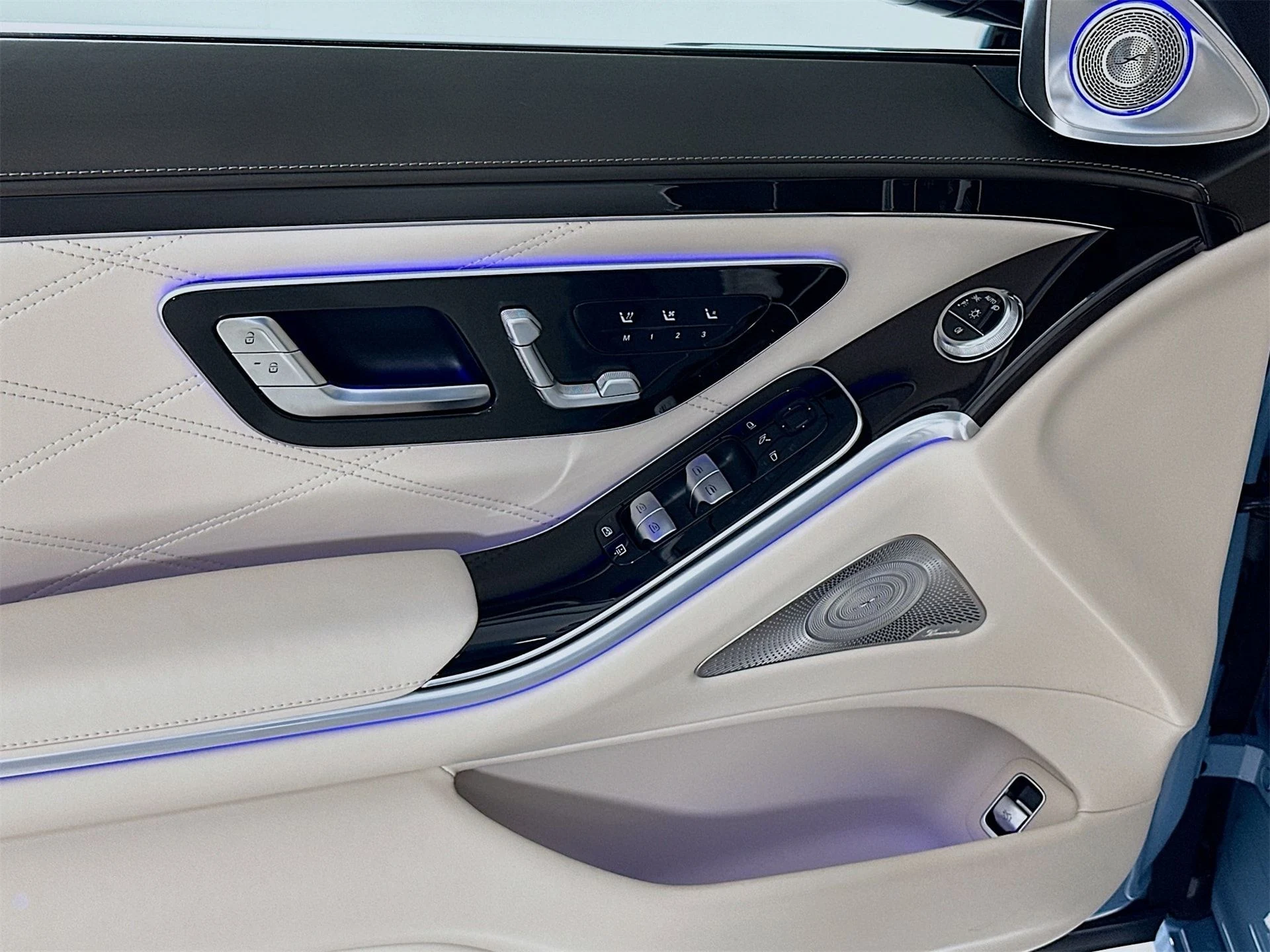 mph018_987858314_f18bcd3ee8d8e8f38660af3839e21004x_f6a2f3a460