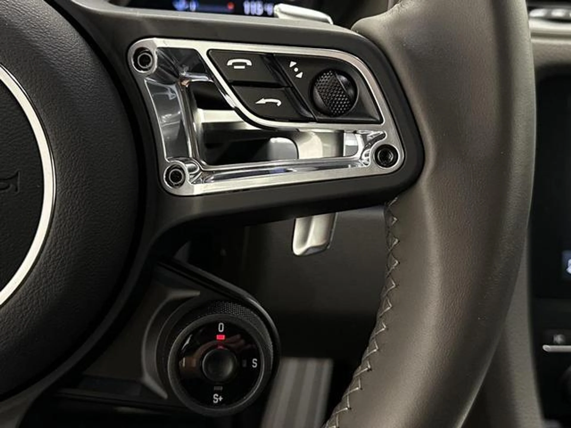 mph018_Z9_G_Kp_A3_BR_2k_T_Dp6_AZ_Di0_Kq_Ig_DFY_c26b539e6a