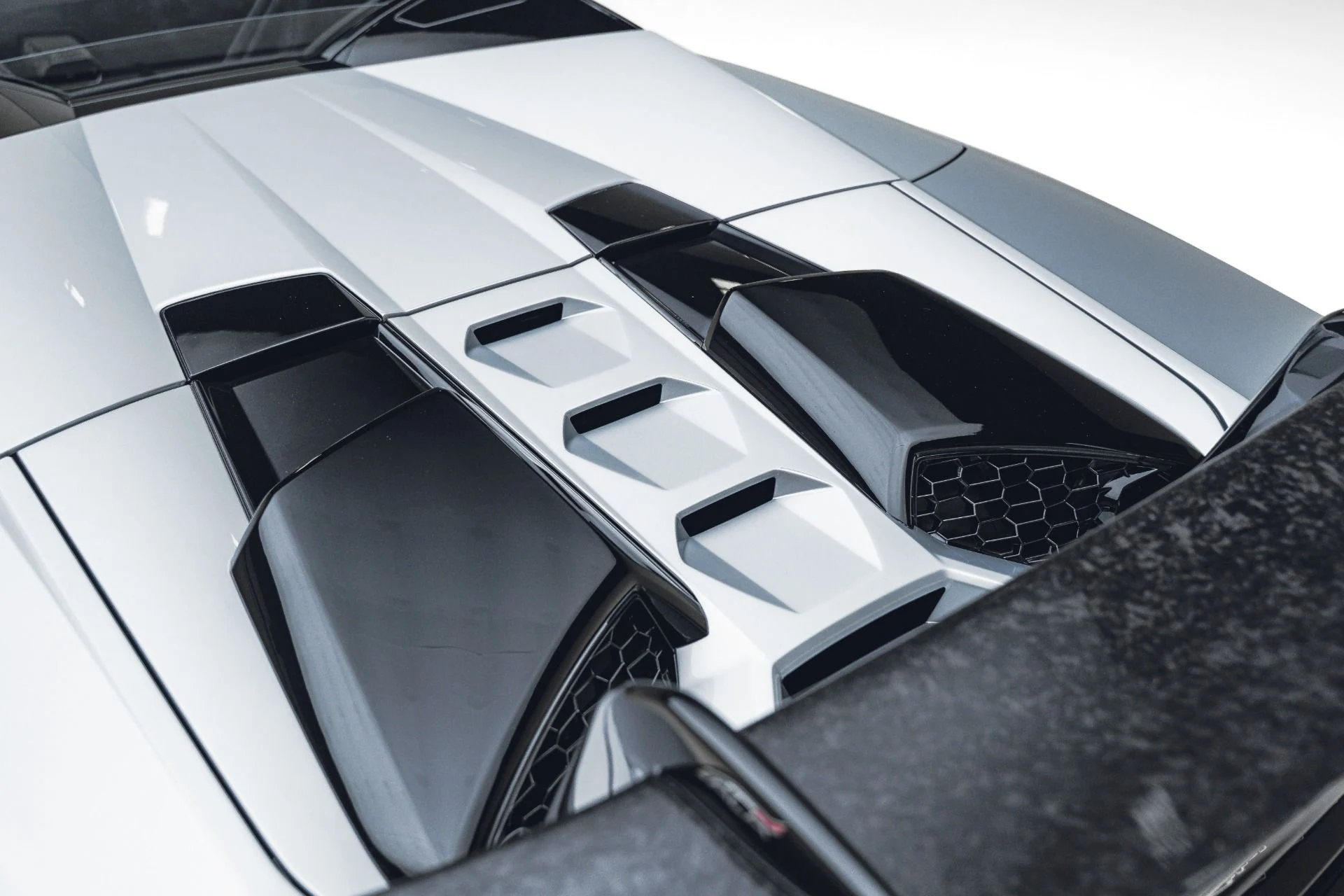 mph019_1002843073_Used_2019_Lamborghini_Huracan_LP_640_4_Performante_Spyder_1781799653_47c2018033