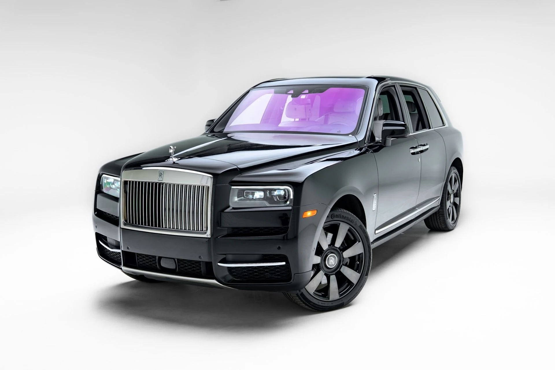 mph019_1007101603_Used_2023_Rolls_Royce_Cullinan_1777310585_7e1669d9bb