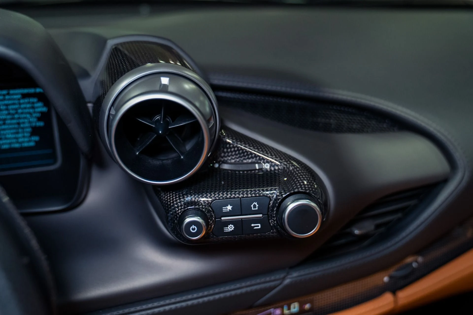 mph019_1007133399_Used_2022_Ferrari_F8_Spider_Full_Carbon_Interior_1786195645_6e98f9d464