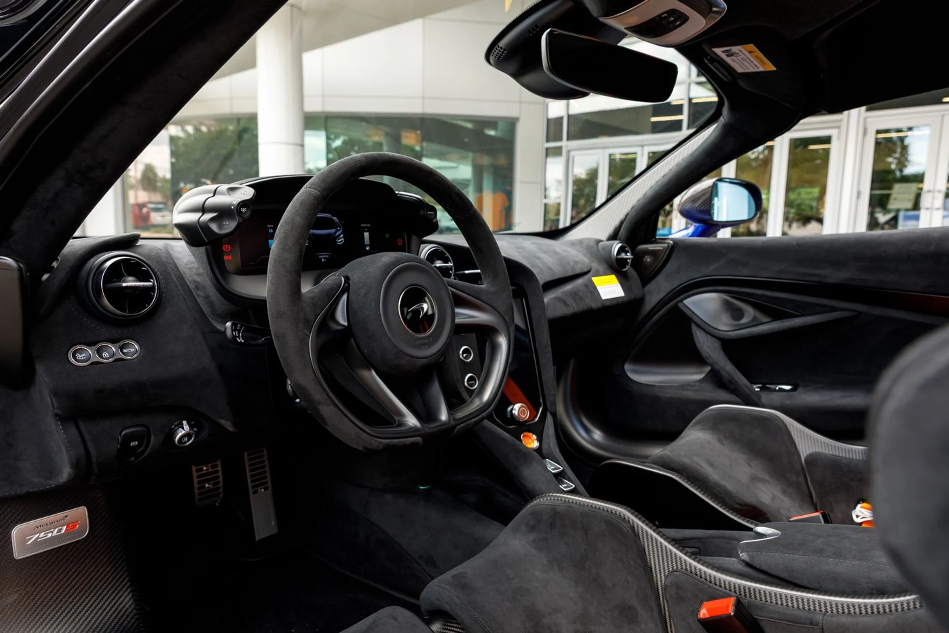 mph019_1007873568_573_p20_l_f675f830e9