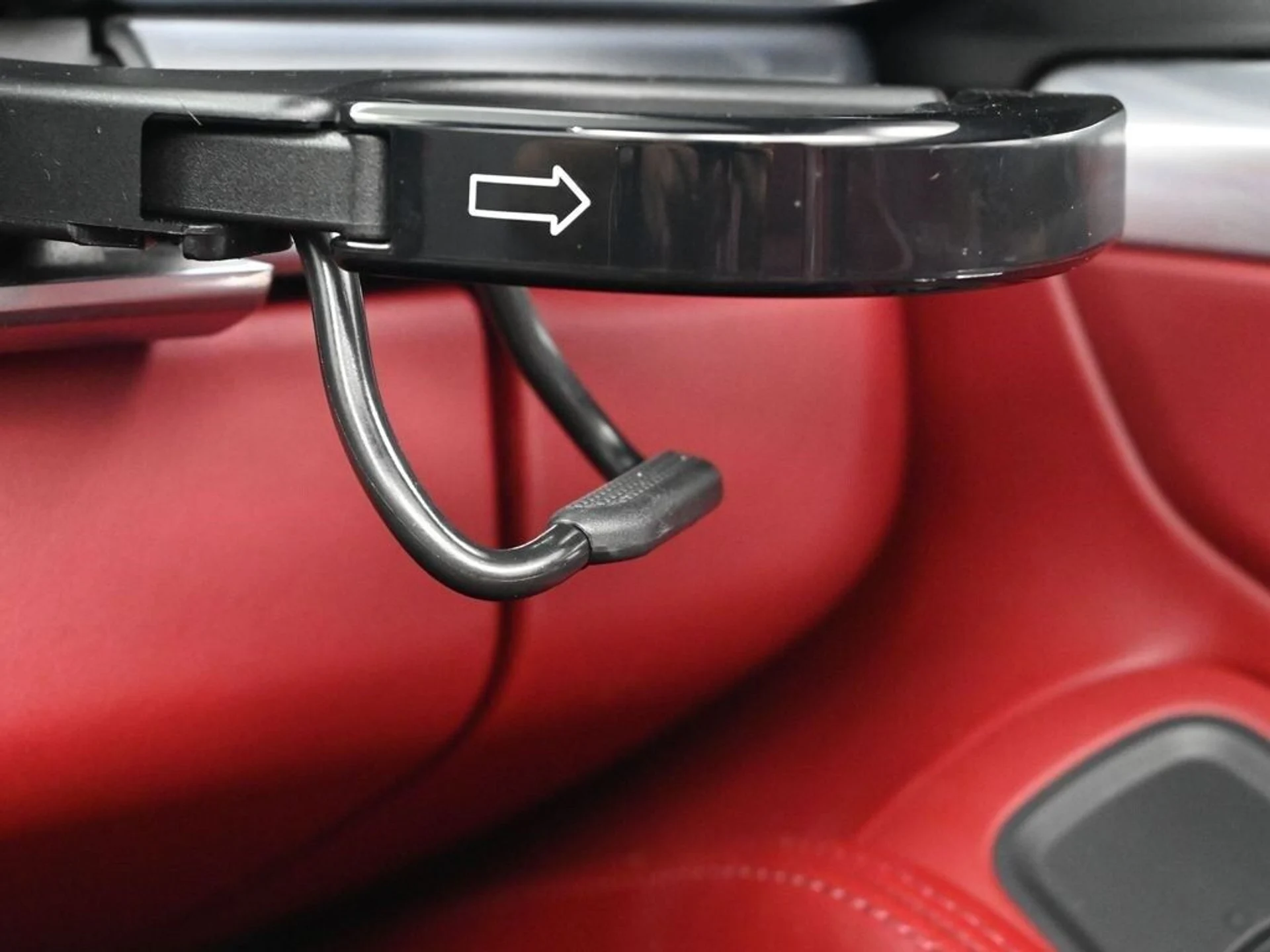 mph019_1010775958_f1e19ae8d2b8e478ec093e07373b16d7x_834e7f337f