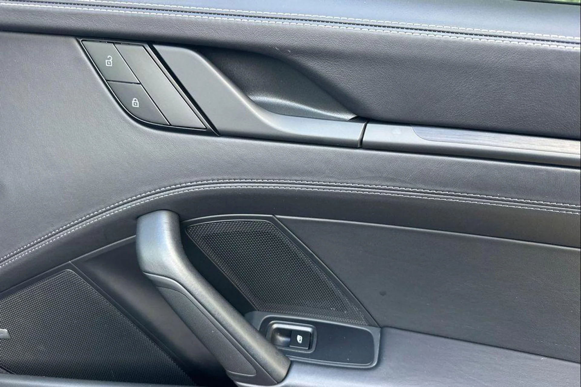 mph019_1015153819_4_Yf7_GY_5e_Bpf_S7_X3u_BC_4_Jv_UXO_Nw_6f4382f4d1