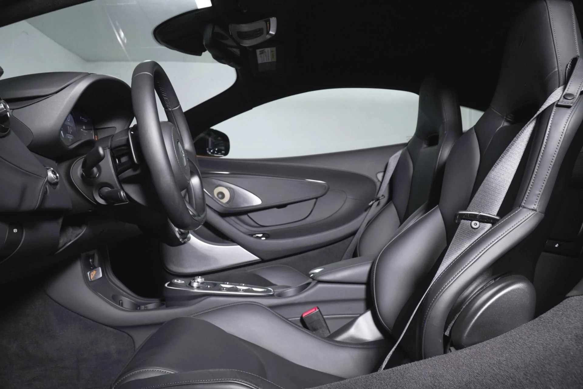 mph019_1027559708_Used_2025_Mc_Laren_GTS_1790583637_320b272d58