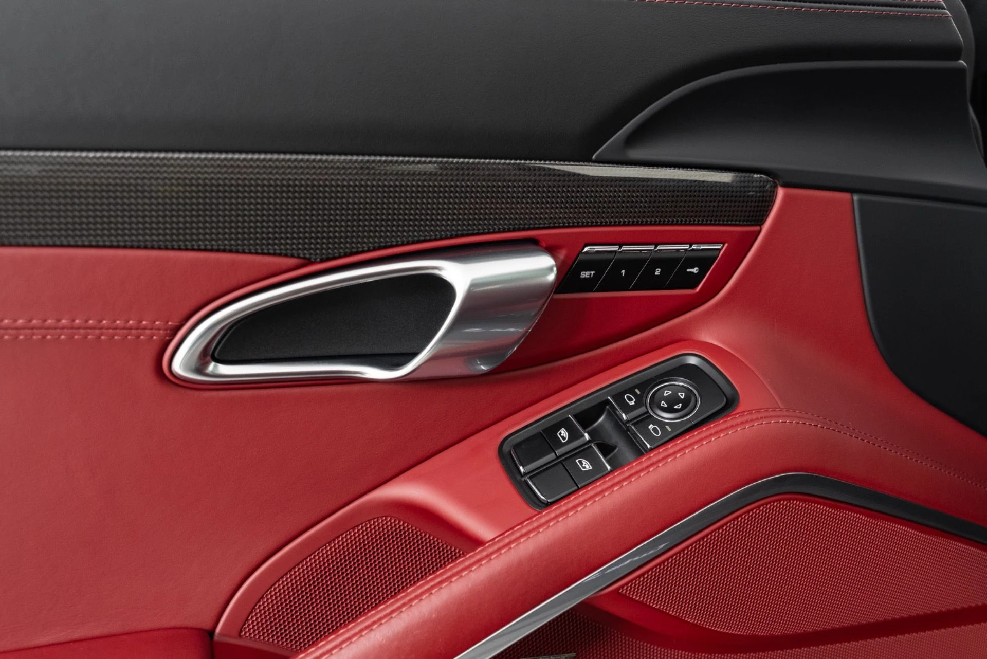 mph019_1028699321_Used_2019_Porsche_911_Turbo_S_1774999642_d248f9900f