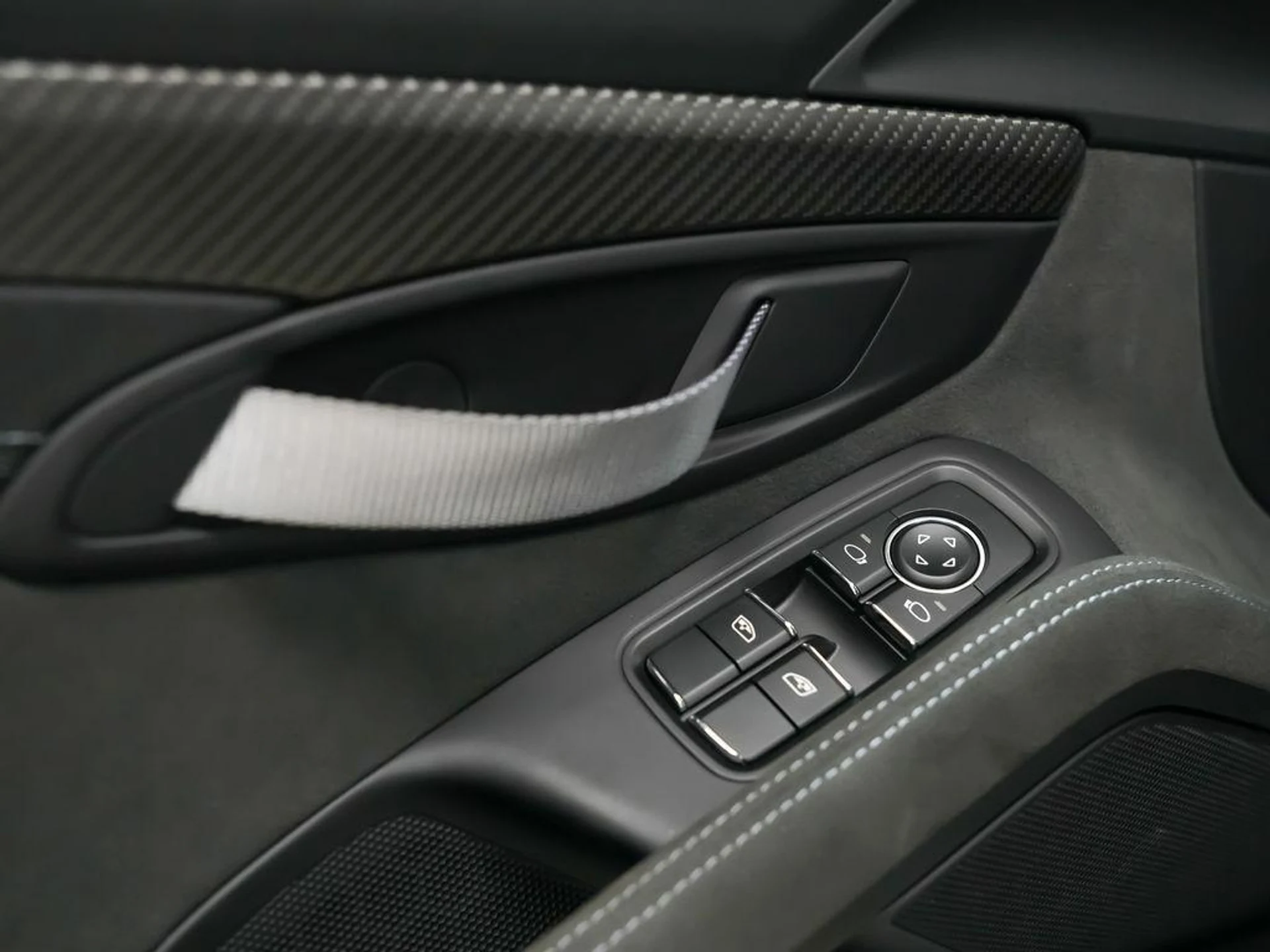 mph019_1038683277_N_Yh0_X_Oxx_R_9_PS_8_O_Jy_Wo_Po_Fxt5go_4e1d375f5c