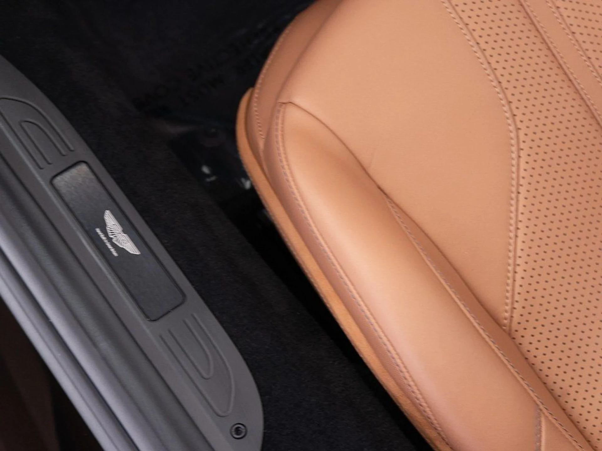 mph019_1046743240_d784af46211fb5cb36f54cdddd3be380_1820ac09c3