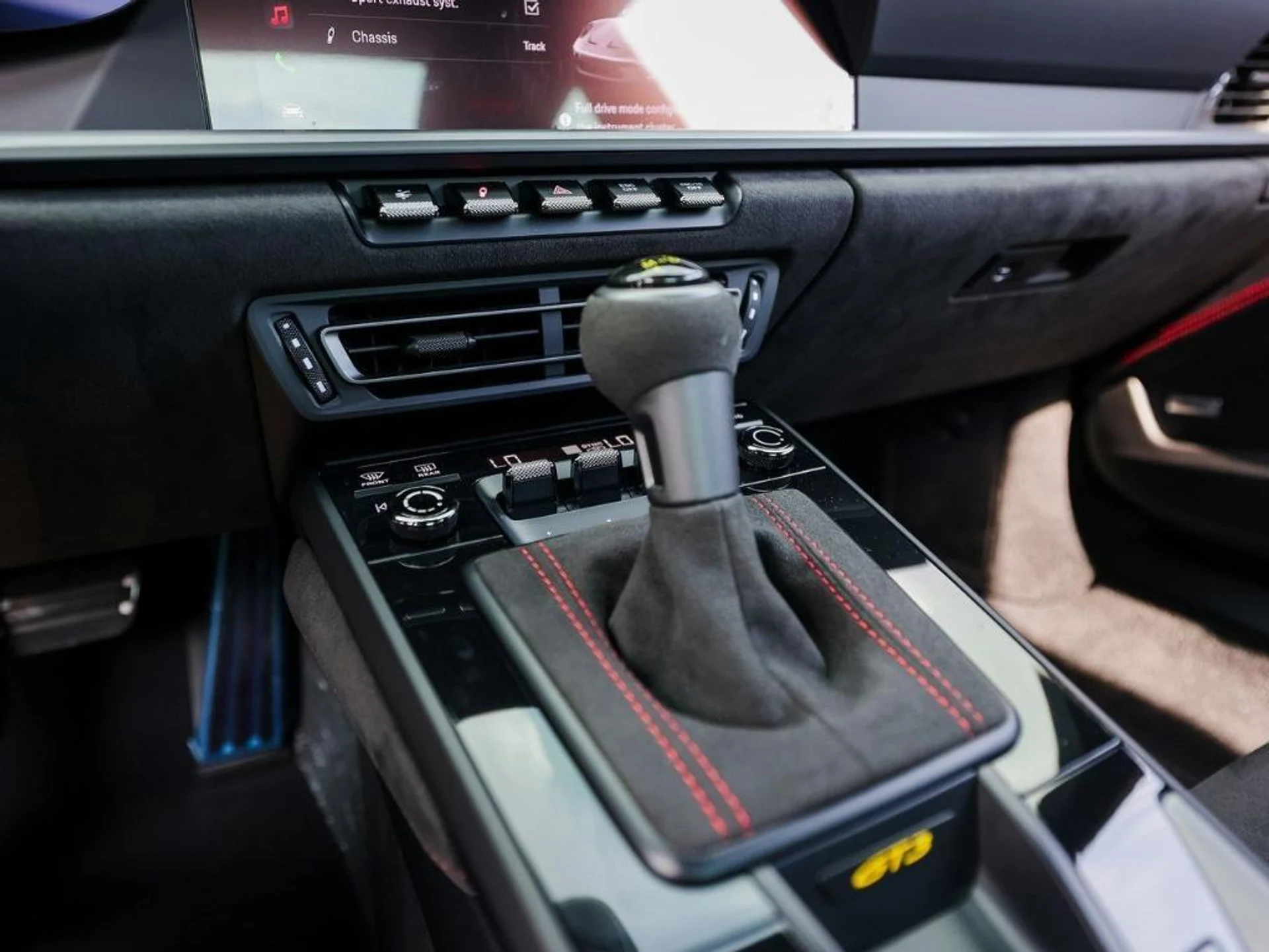 mph019_1046847742_h_Zj_Z_Iq_X31_E_Kyd_Dg_T9b1h_Dm_DT_Js_E_7a3c2bd0a8