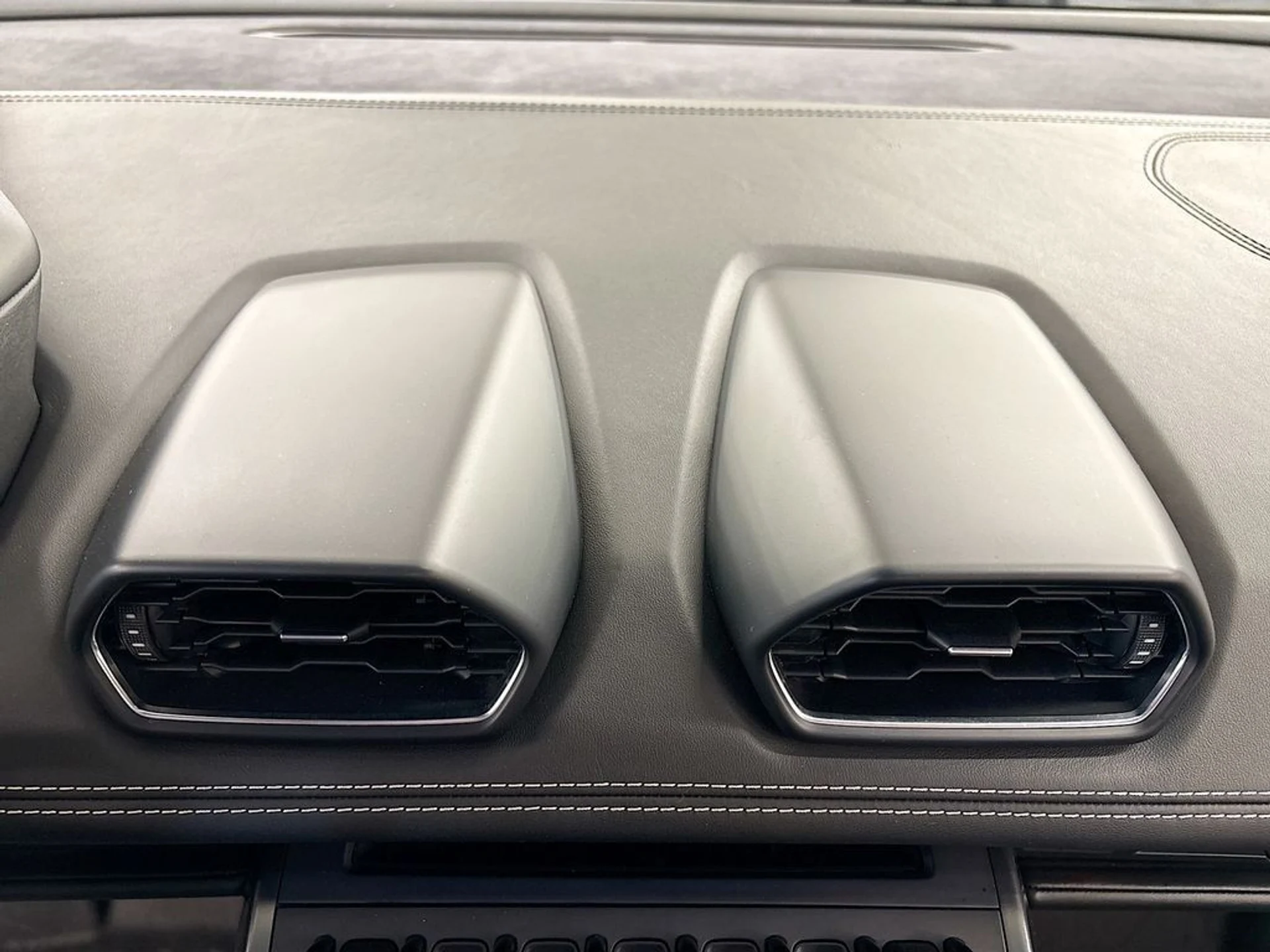 mph019_104792249_f4b01afc56b8a2bde2d7474a67d82b03_0f5e946b92