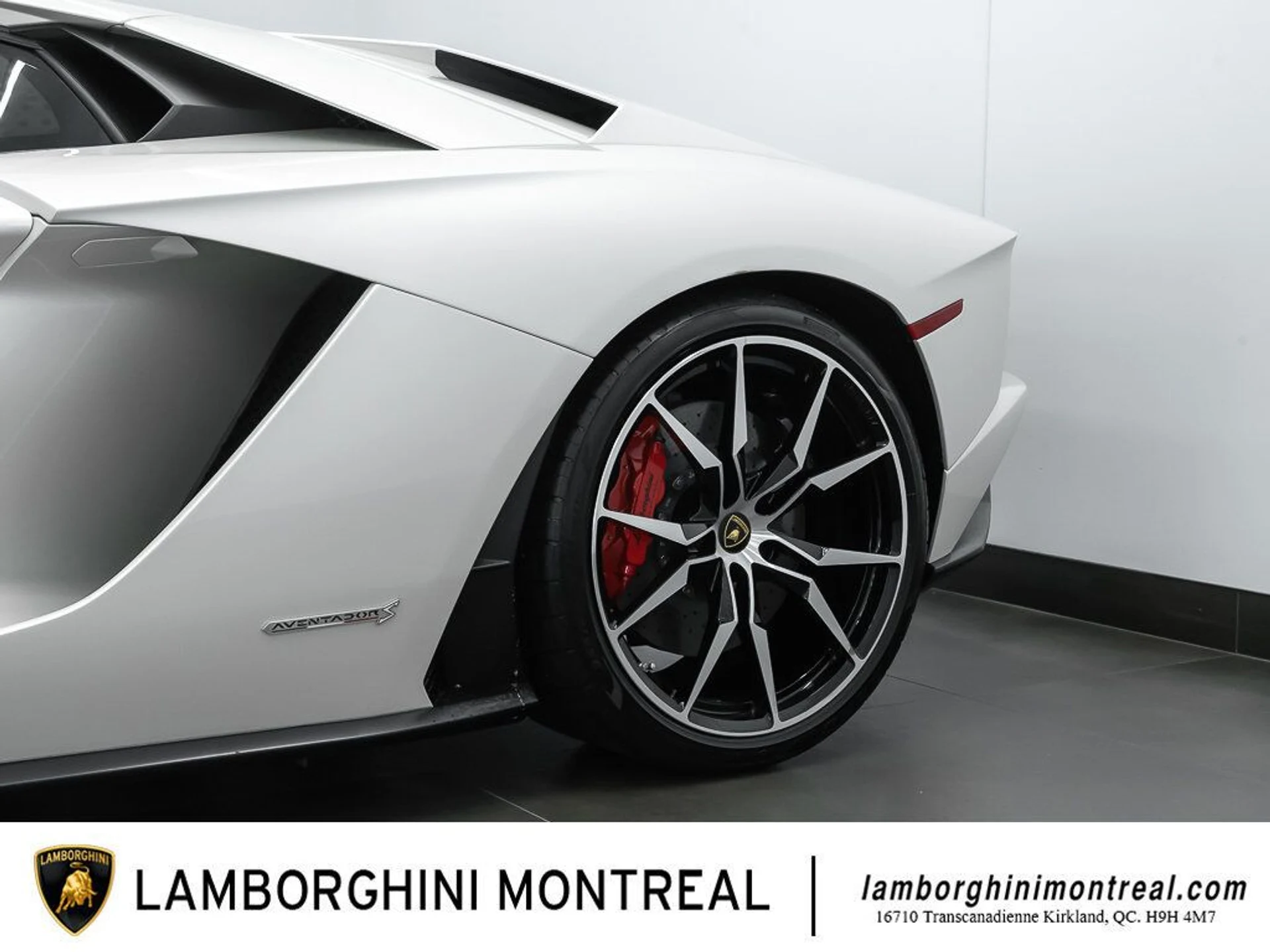 mph019_1048667927_lamborghini_aventador_2017_jpg_v_1754355019_e0fb273cd2