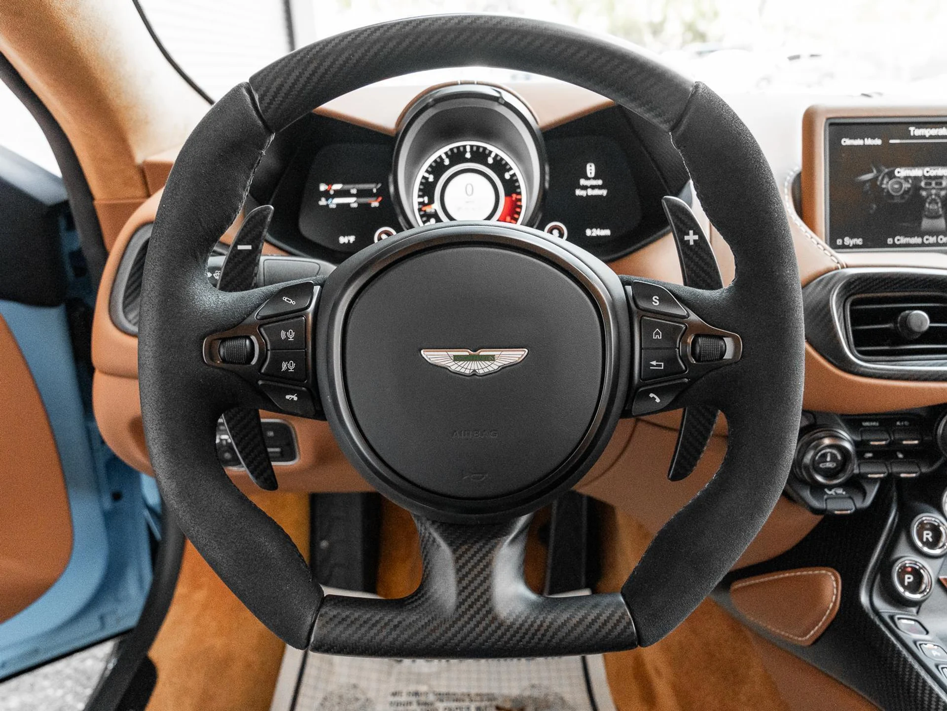 mph019_1051911773_Used_2023_Aston_Martin_Vantage_V12_1780952613_083a8e7266
