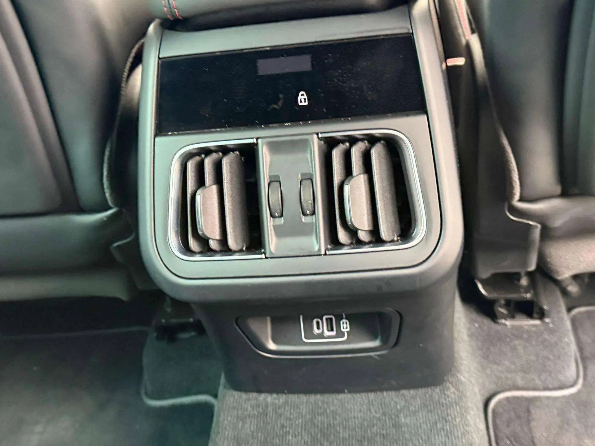 mph019_1056302238_660fb83bb6b64382b5034cb3debda0a8_668d1b6213