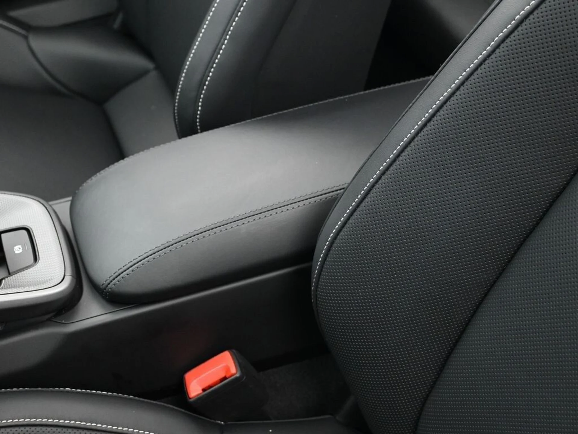 mph019_1060494311_7152e7325a05617df8877a818f91675bx_f8d035a7c0