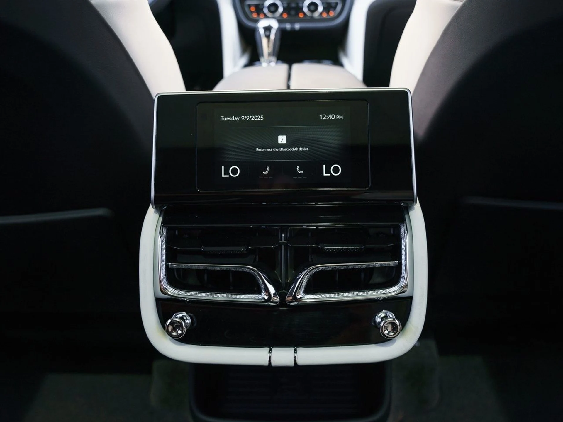 mph019_1064309033_2337d715a59c934778137383bd87e716x_4aa2b251e1