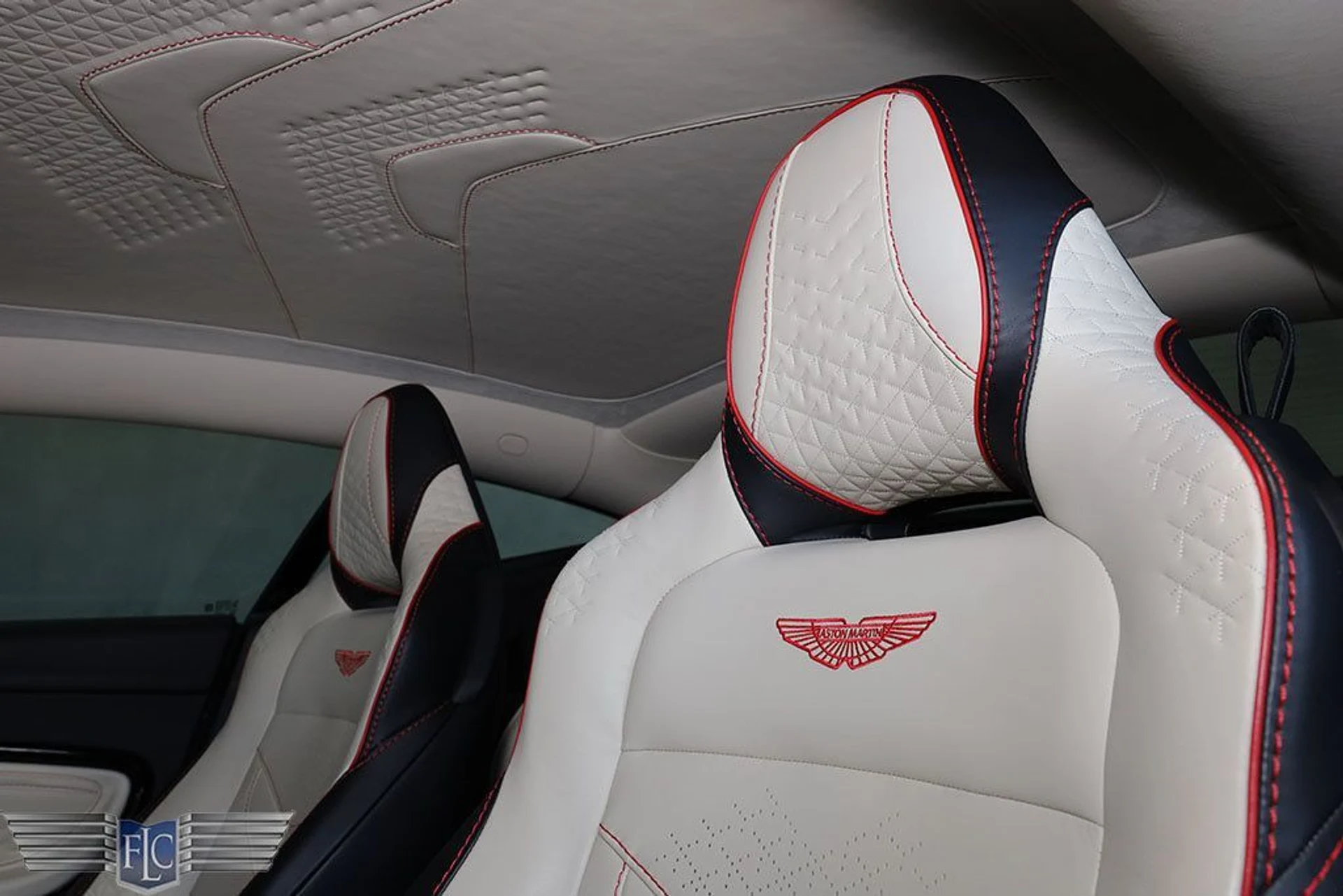 mph019_1065728319_used_2022_aston_martin_dbs_superleggeracoupe_9689_22952406_20_1024_2296870324