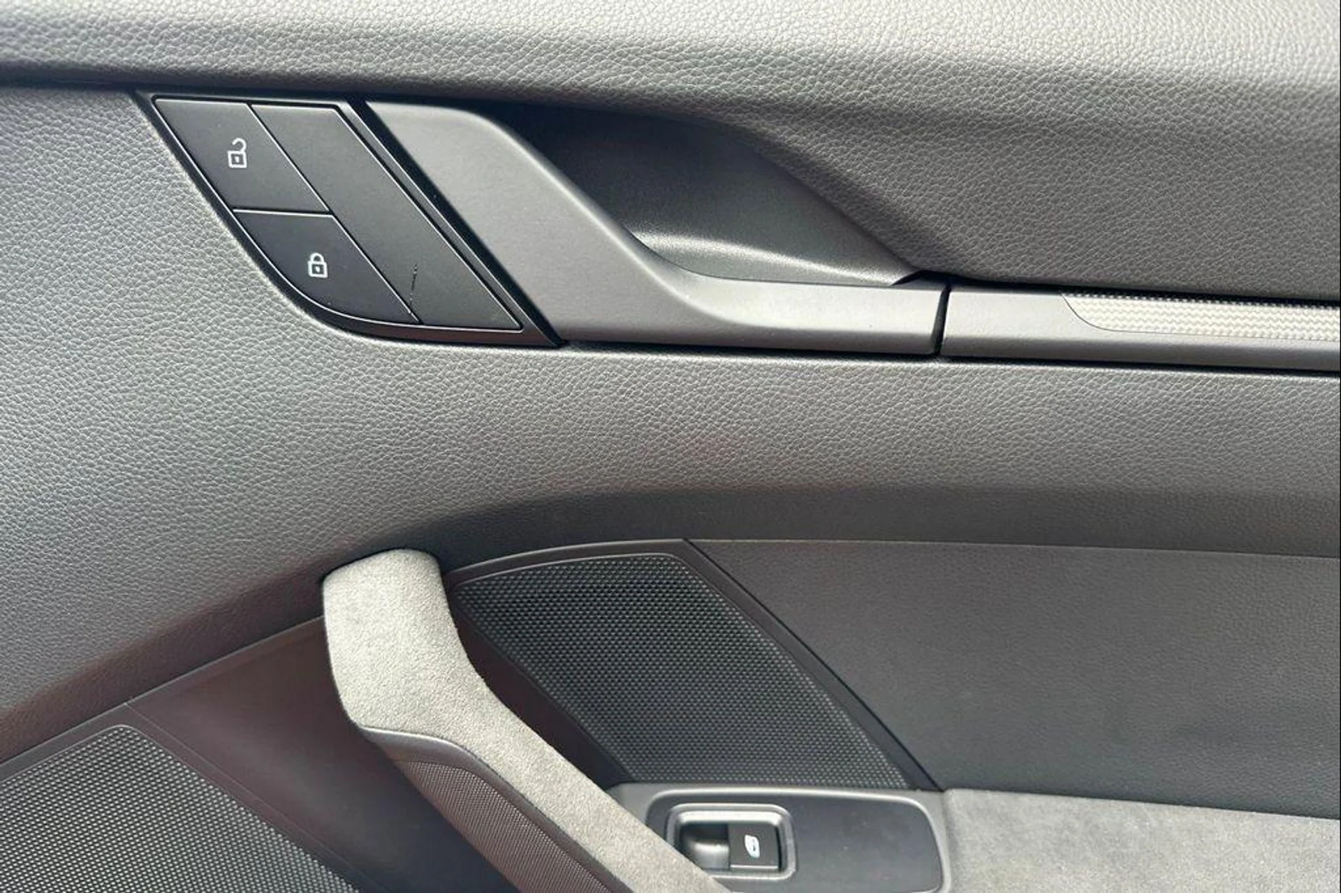 mph019_1072470877_N_Ipz69_Rhy_Bgy_Po8zul_OIM_Mctjw_3ea79801f3