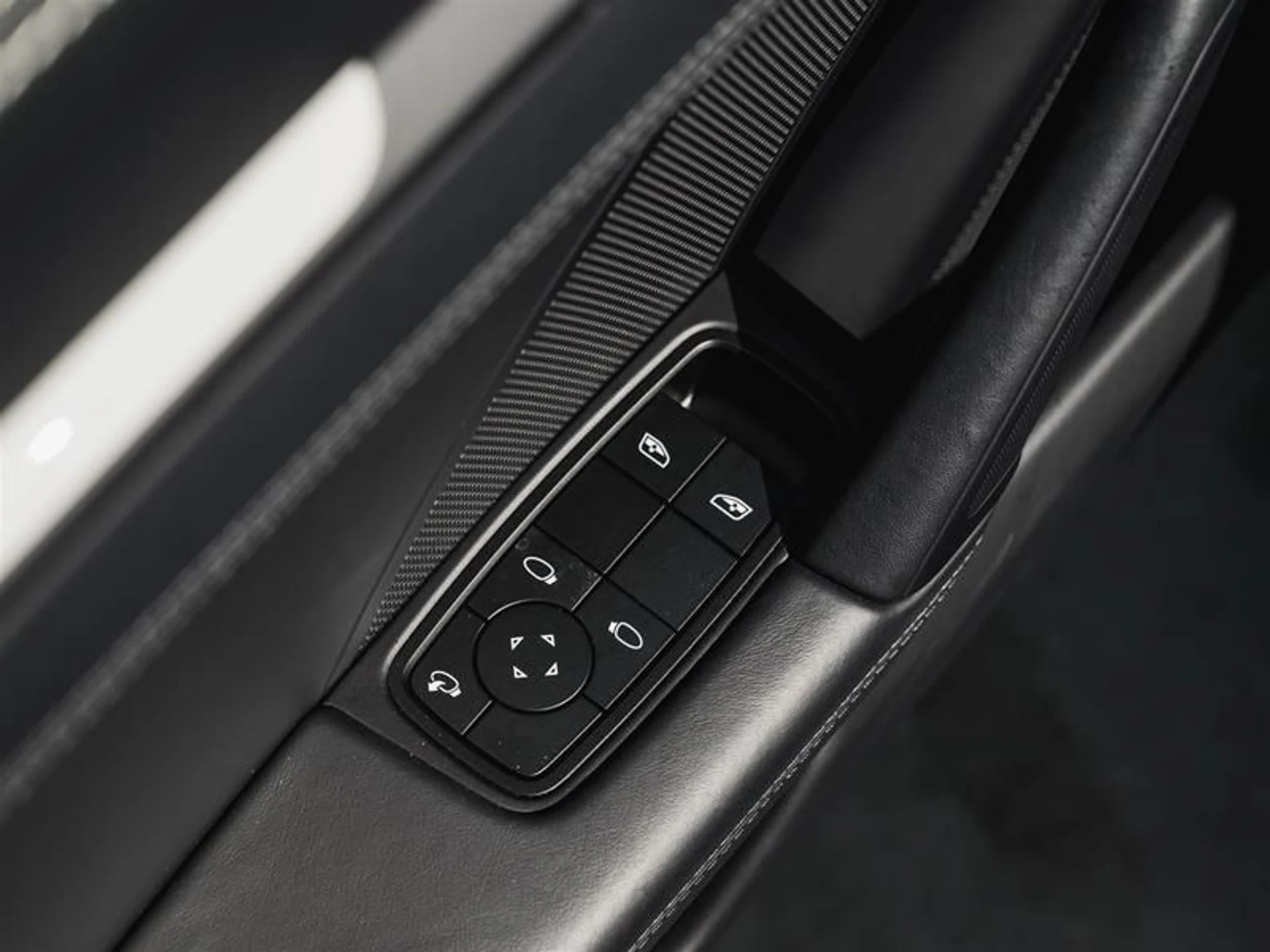 mph019_1074127702_ycqe4psv_62aeff6280