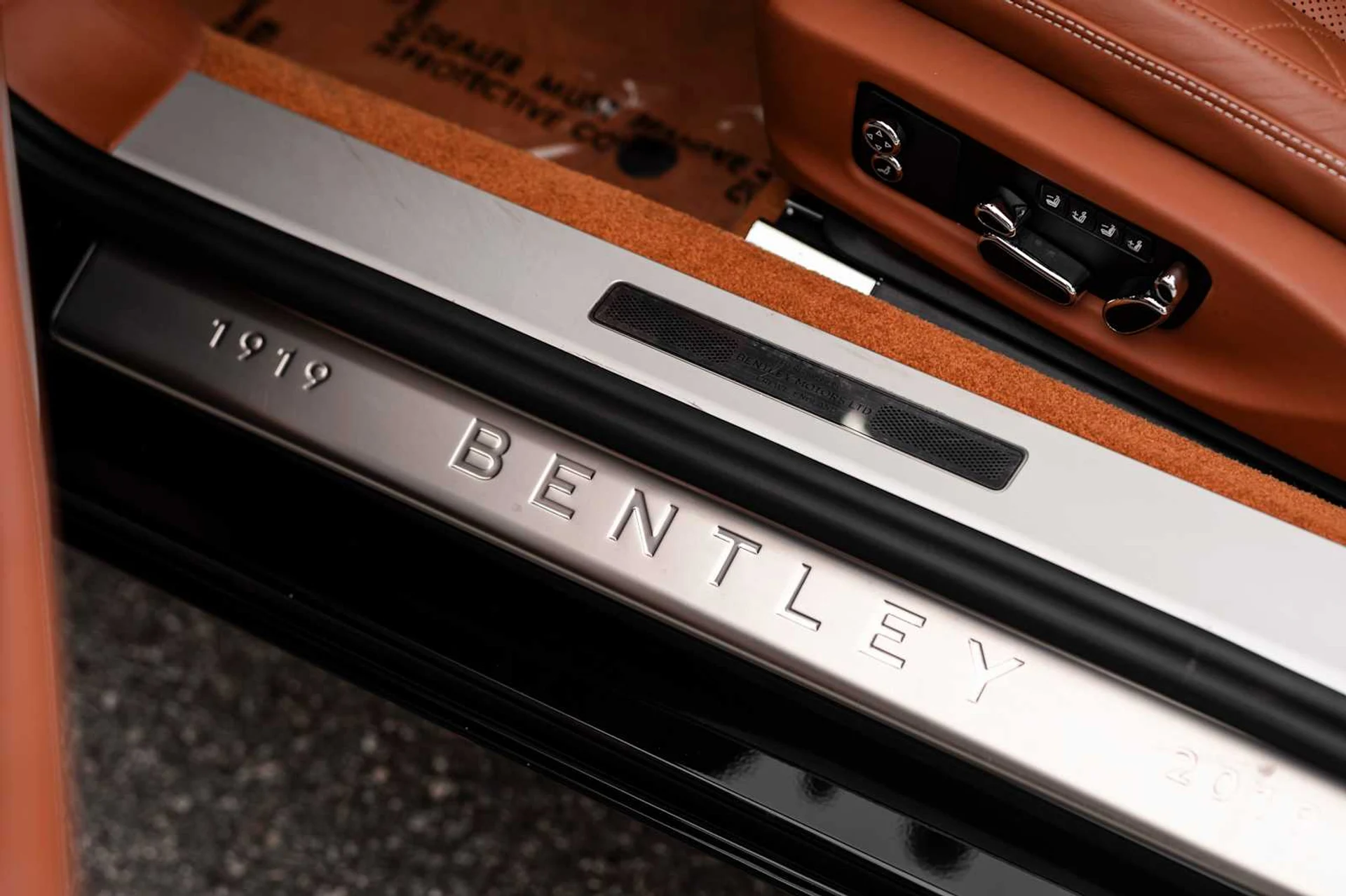 mph019_1074198328_d04f165a46ec8b6b8211c538c561d3f3x_bce6a1de26