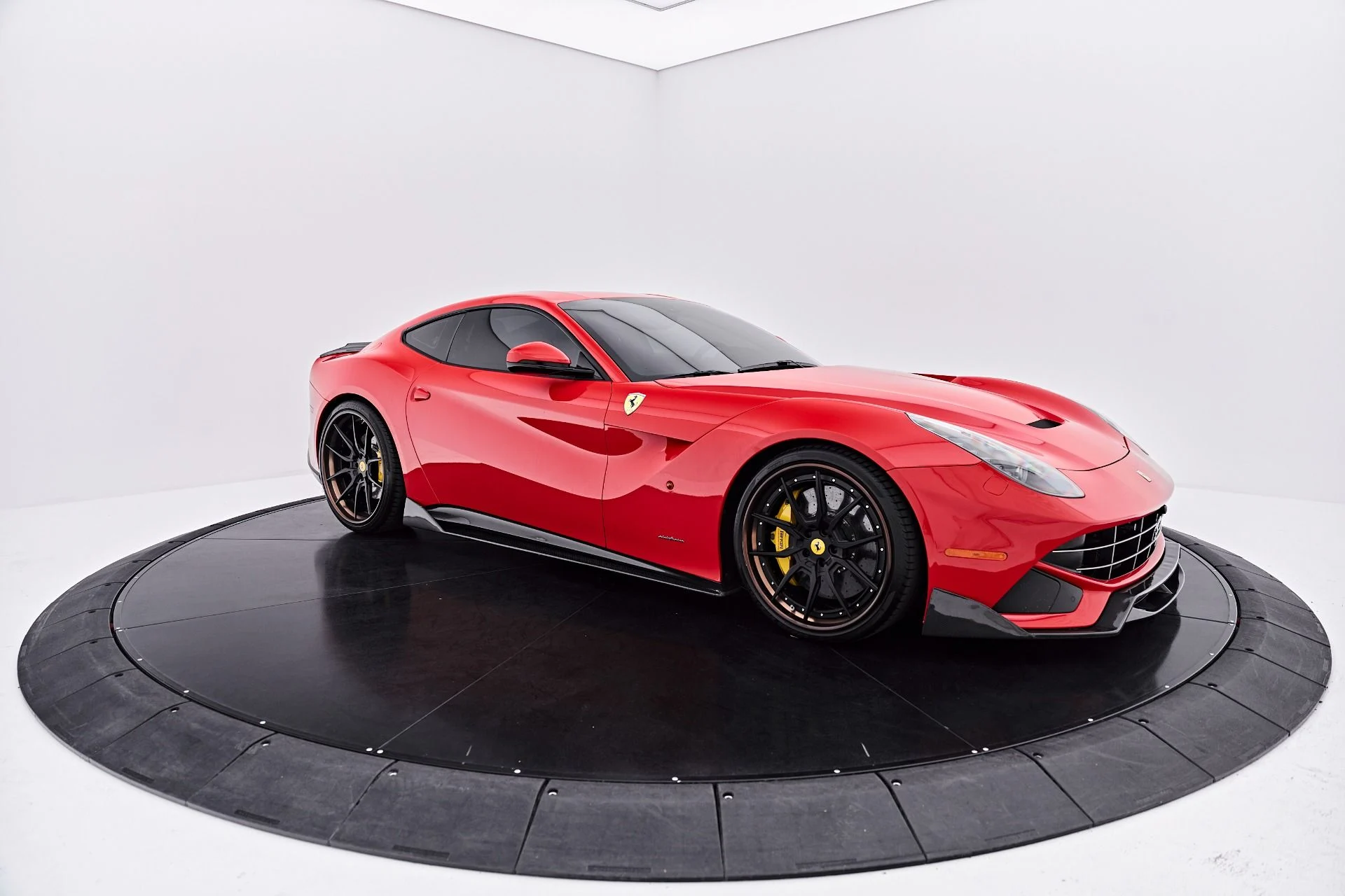 mph019_1074629498_Used_2014_Ferrari_F12_Berlinetta_1785289763_d038d30998
