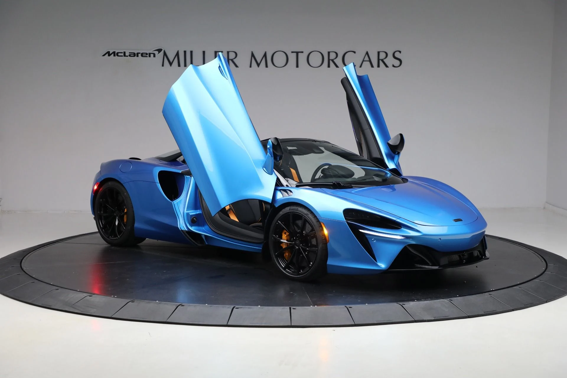 mph019_1081438956_New_2025_Mc_Laren_Artura_Spider_Tech_Lux_80ebbab6df
