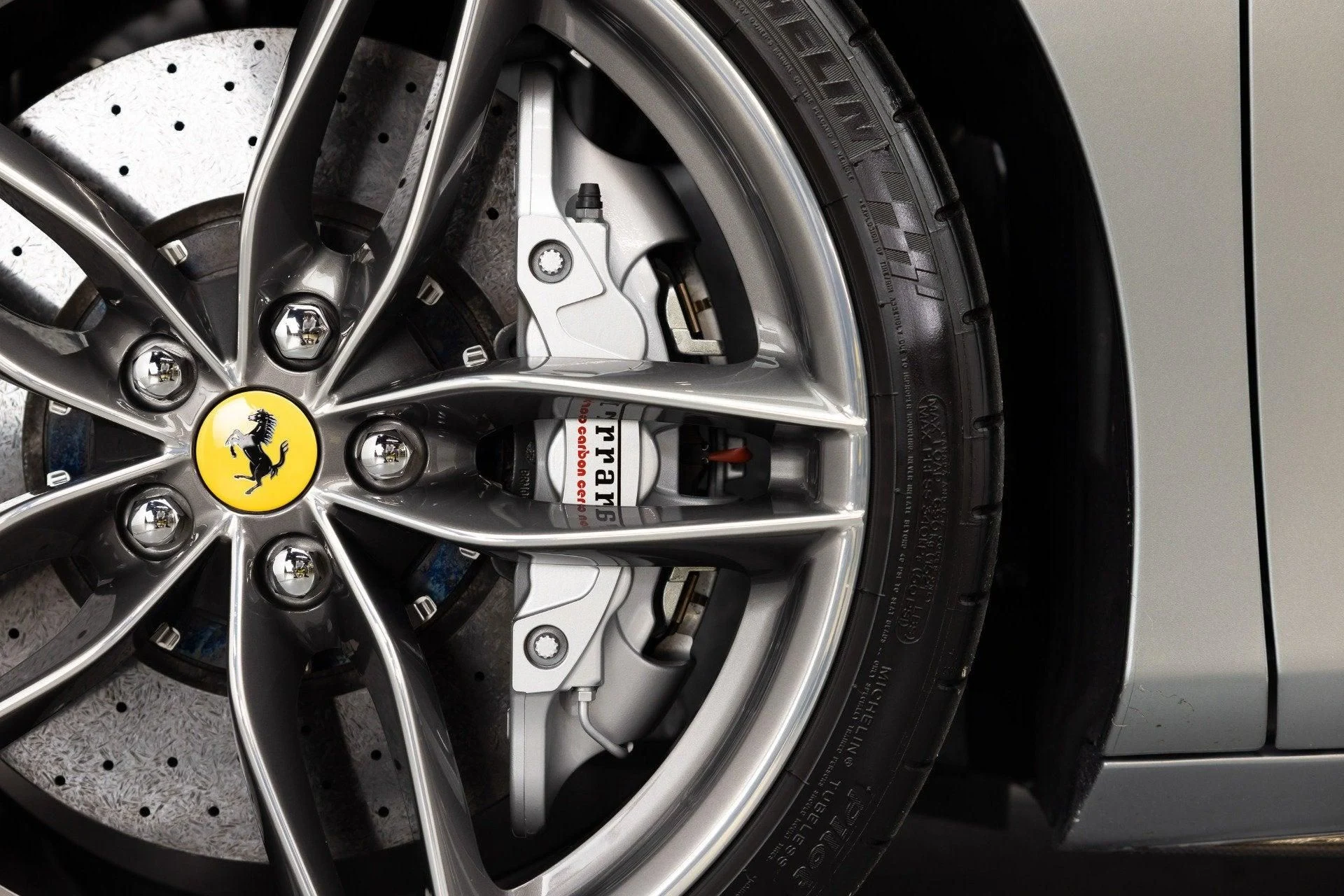 mph019_1081776852_Used_2017_Ferrari_488_Spider_1784891673_bd797b80ce