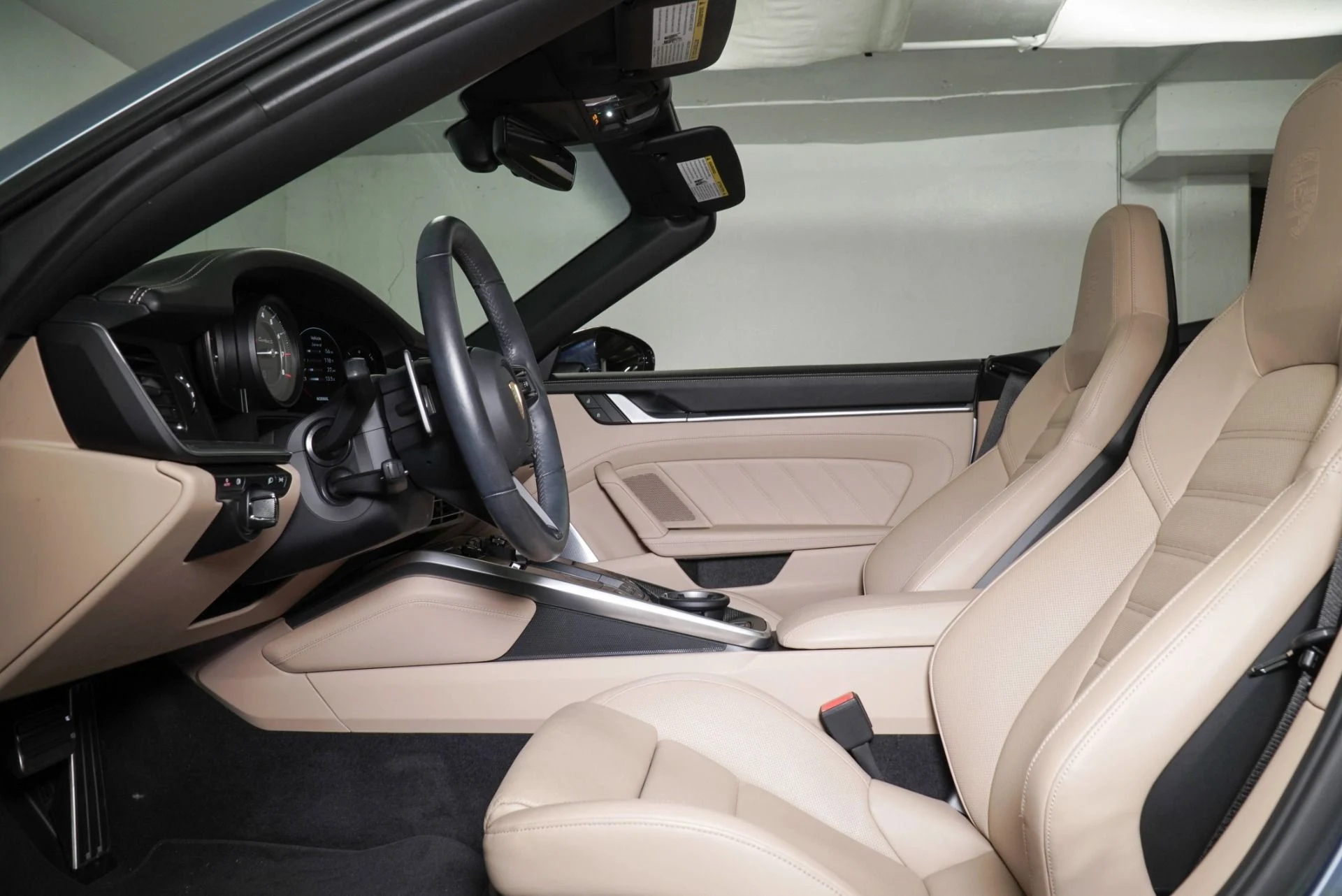 mph019_1083913934_Used_2025_Porsche_911_Turbo_S_1776533142_8295506411