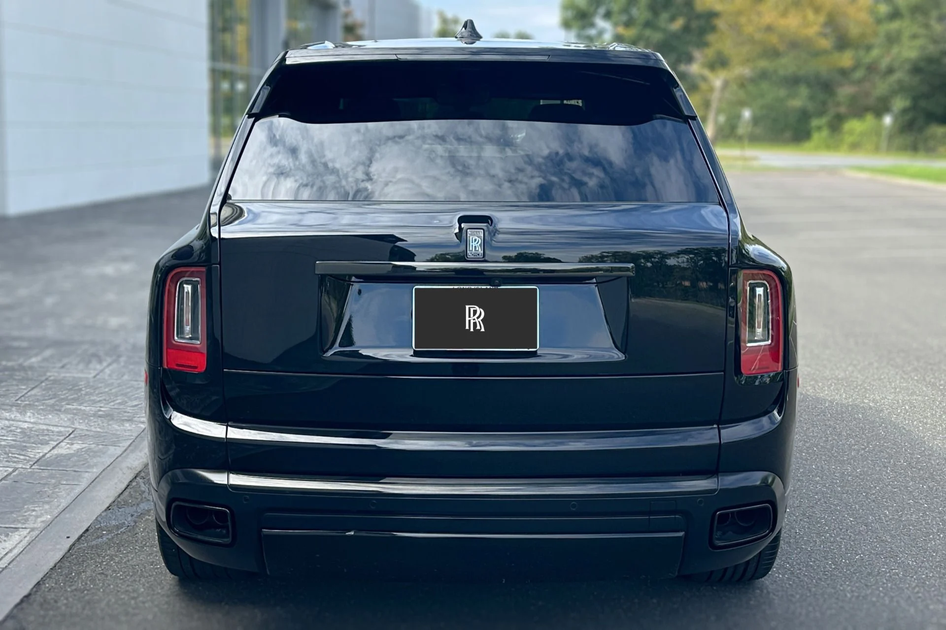 mph019_1085289058_Used_2023_Rolls_Royce_Black_Badge_Cullinan_1790242645_a2ef2391cd