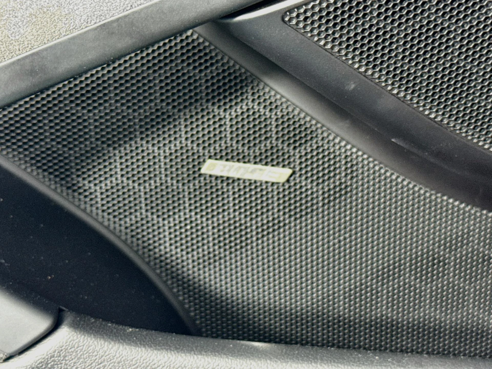 mph019_1090331278_Used_2019_Porsche_911_GT_2_RS_1785958189_8d25a58188