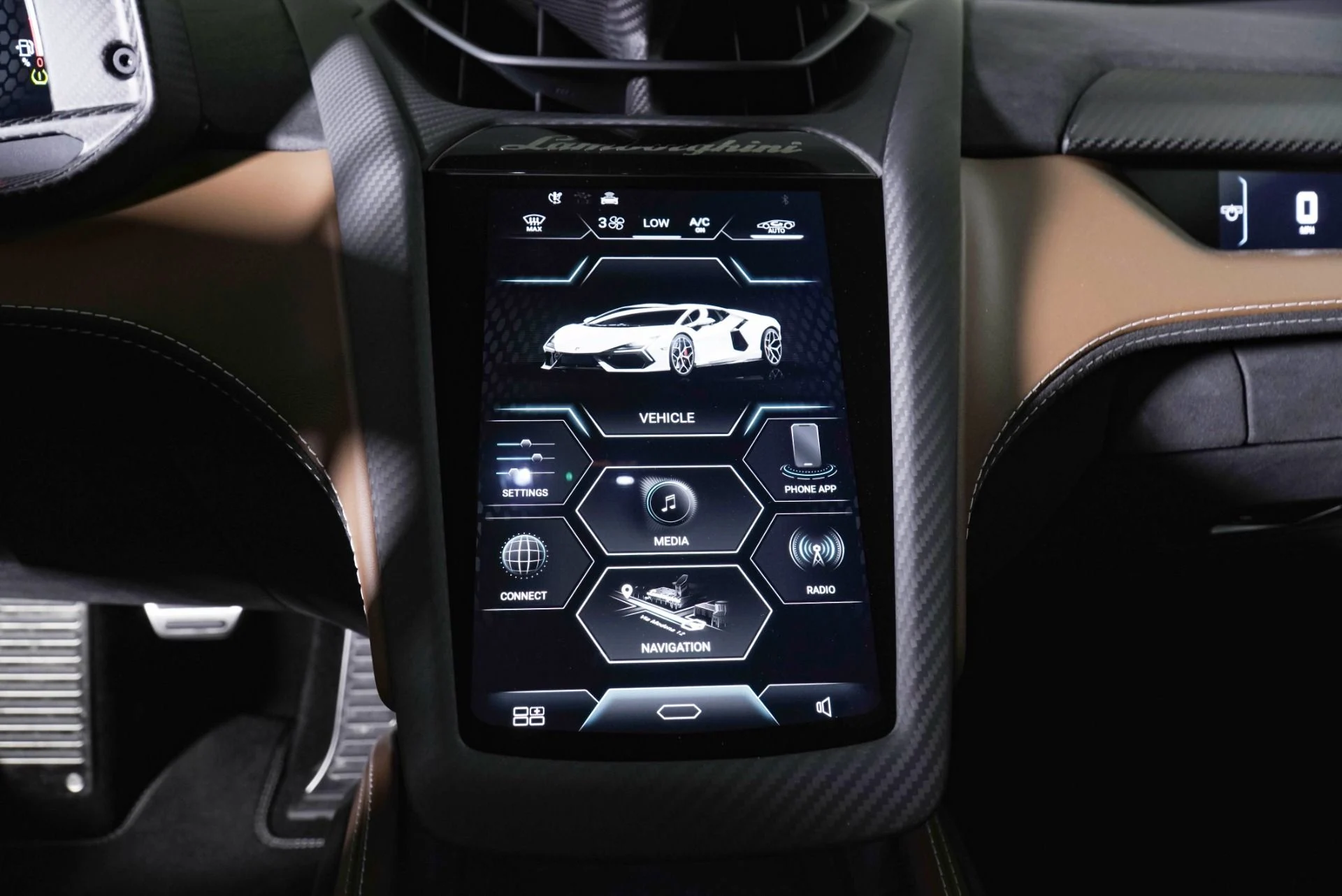 mph019_1092142197_Used_2025_Lamborghini_Revuelto_1783106946_3fb4923bee