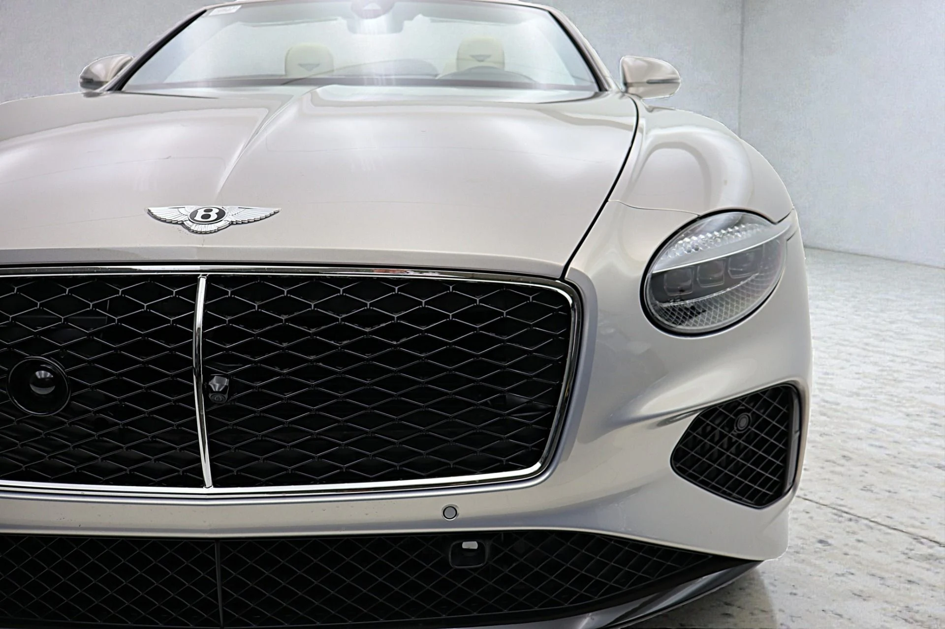 mph019_1095938307_New_2026_Bentley_Continental_GTC_891a666a1f