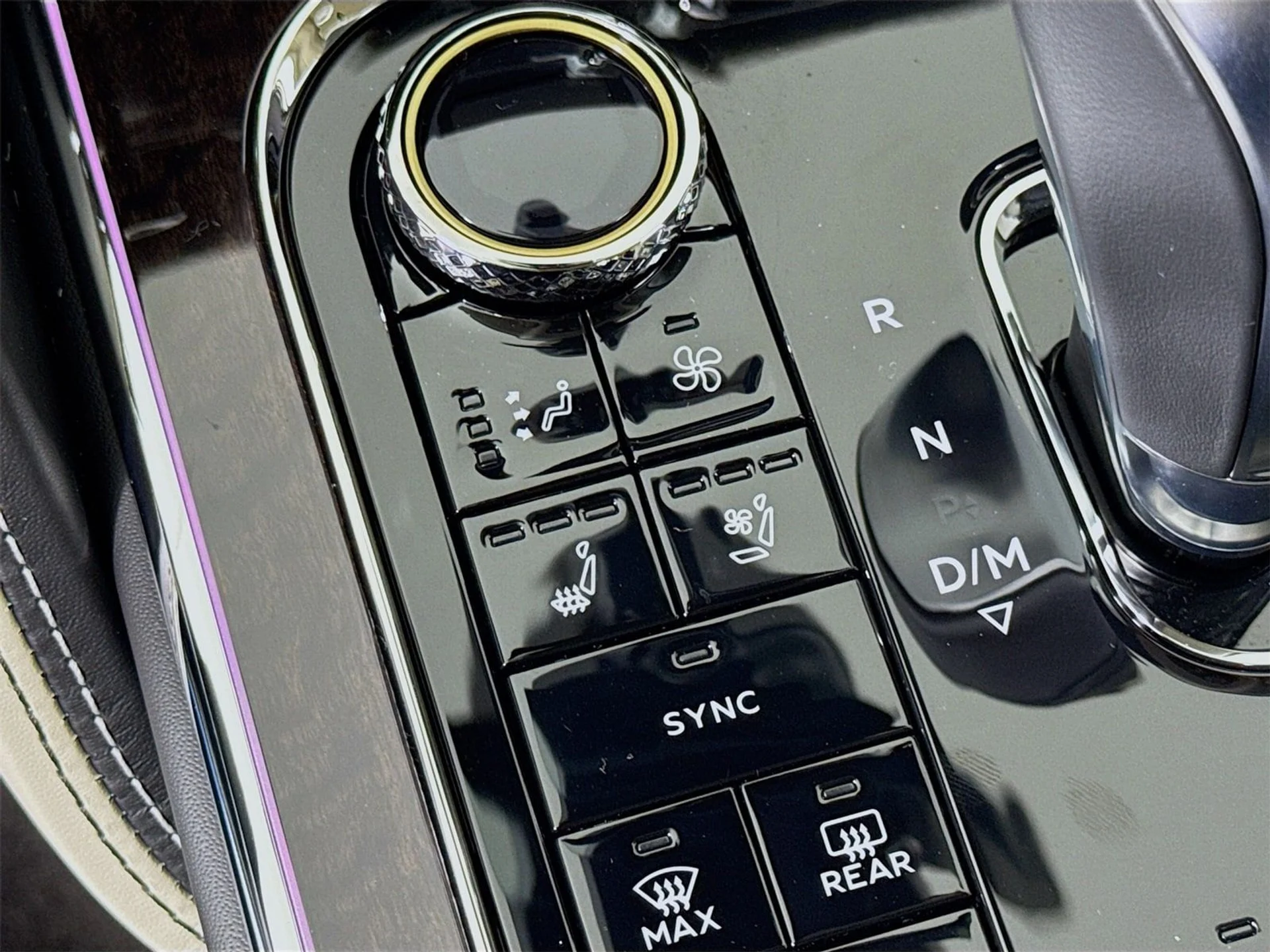 mph019_1097136921_b68a037273d337426f5df5a81403c084x_5eb34672ad