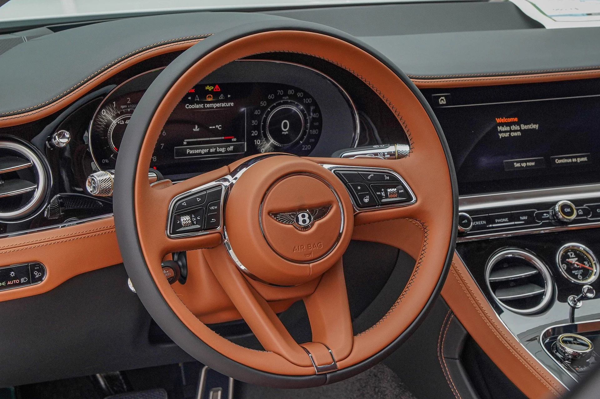 mph019_1098235119_Hi_Tech_Luxury_Imports_LLC_SCBCP_2_ZG_7_TC_025858_image_19_15e3413025
