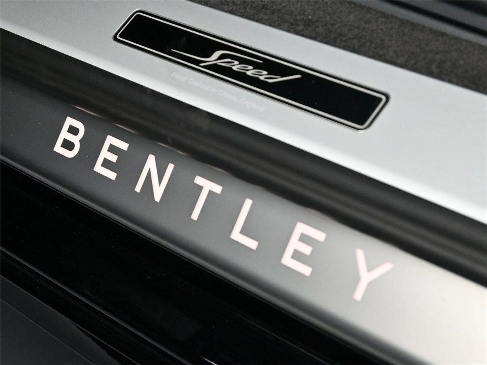 mph019_1103264725_bdcff6a6df0a8e9eaa0eedd9de0a4131x_fb6bd54a42