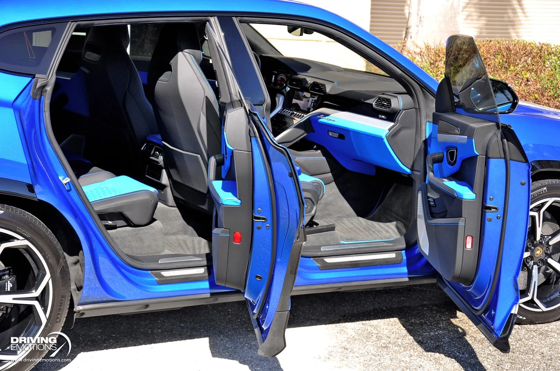 mph019_1110443237_801_p20_l_d220929645