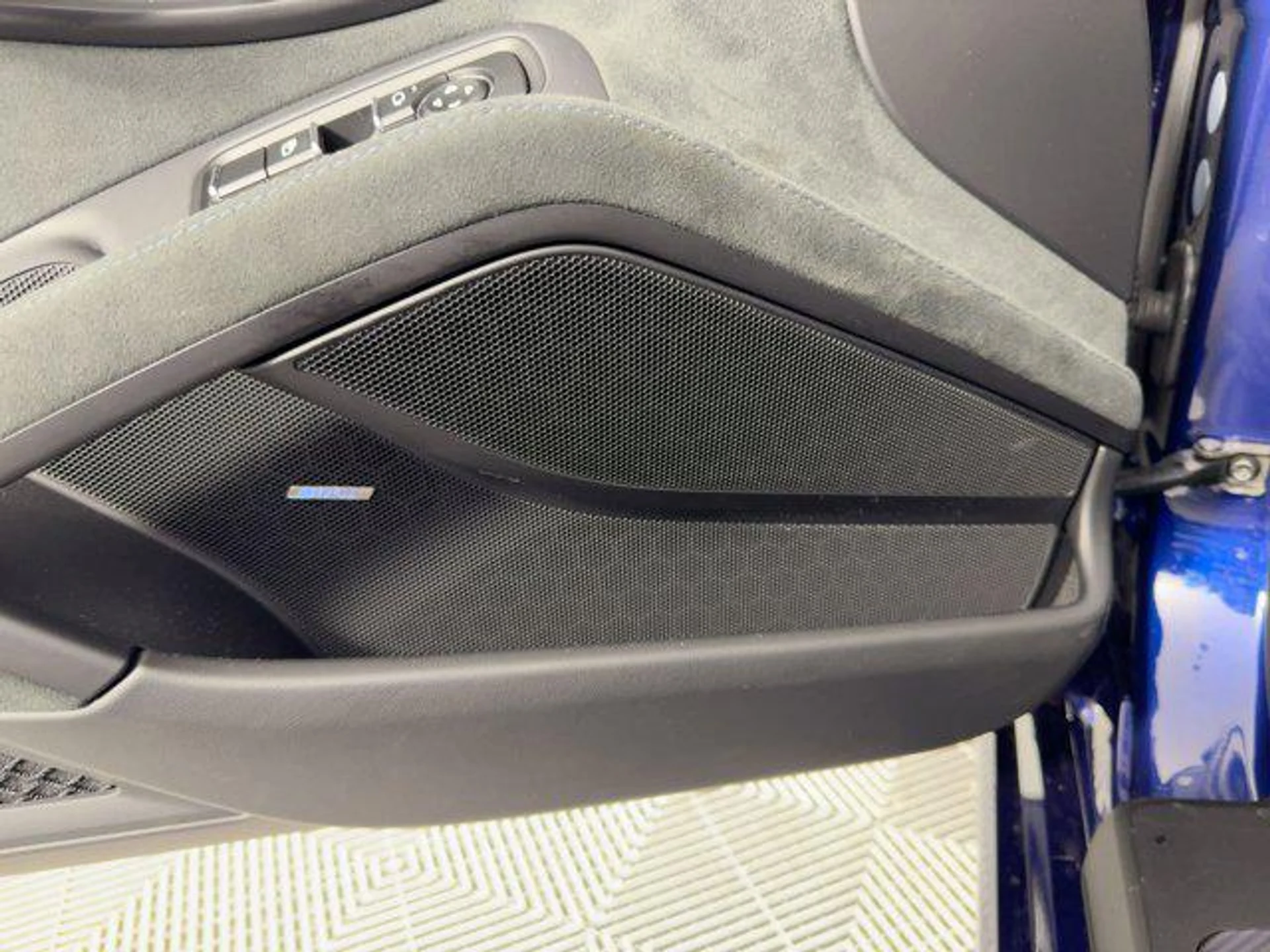 mph019_1113981436_T4_T_C5np_S0_Mp_Mf040g_Gmtmn_AR_2_M_f461d2a1a8