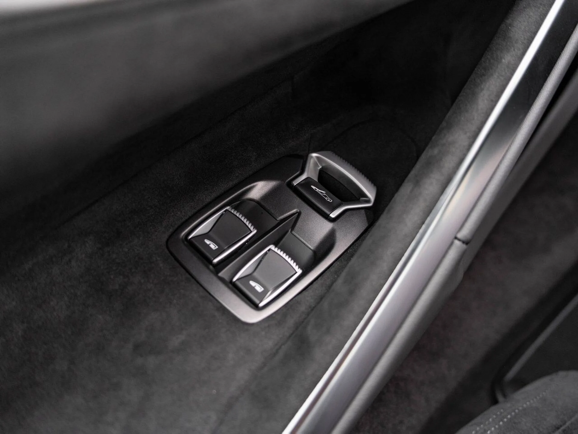 mph019_1115741090_62055175afb85282a59d4775bc34ffa9x_45e0379e43